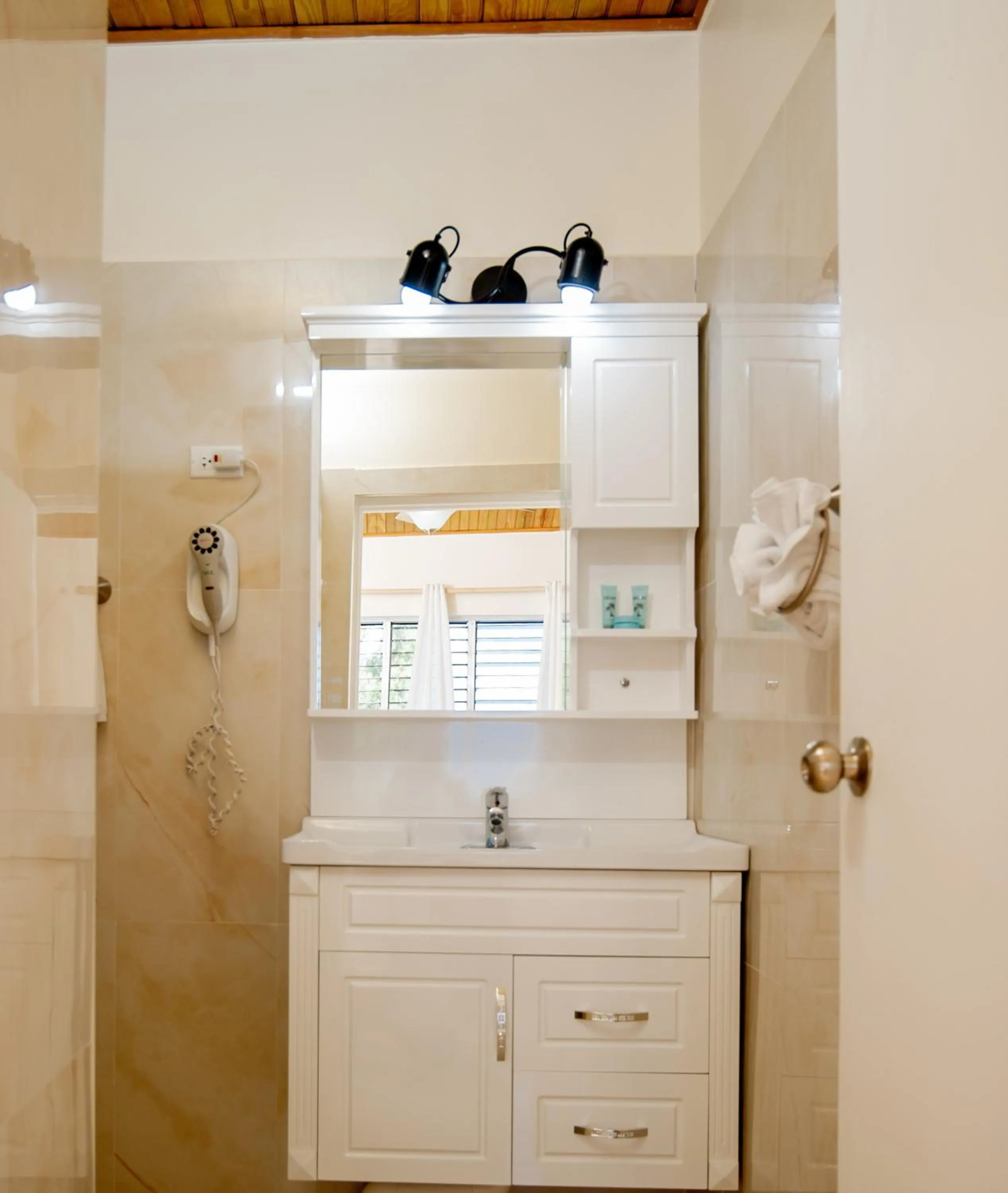 Beyond Sunset Resort & Villas