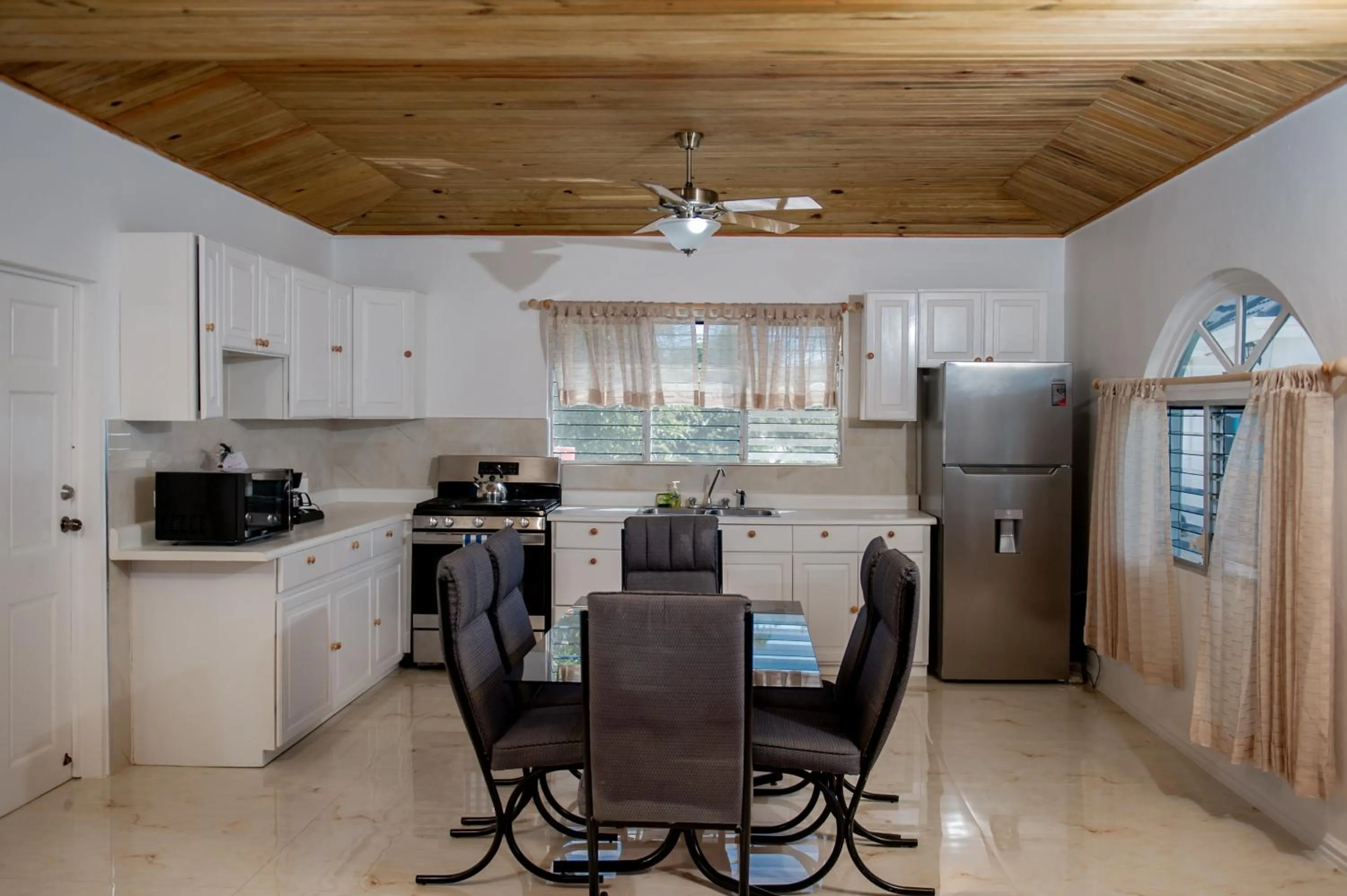 Beyond Sunset Resort & Villas