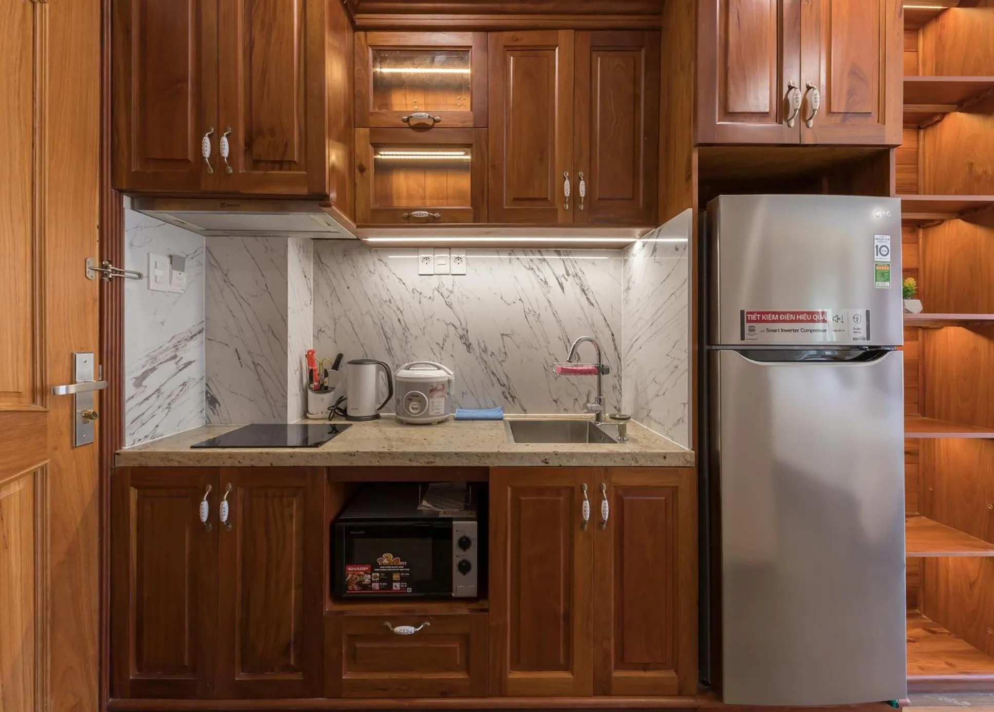 Woody House Boutique