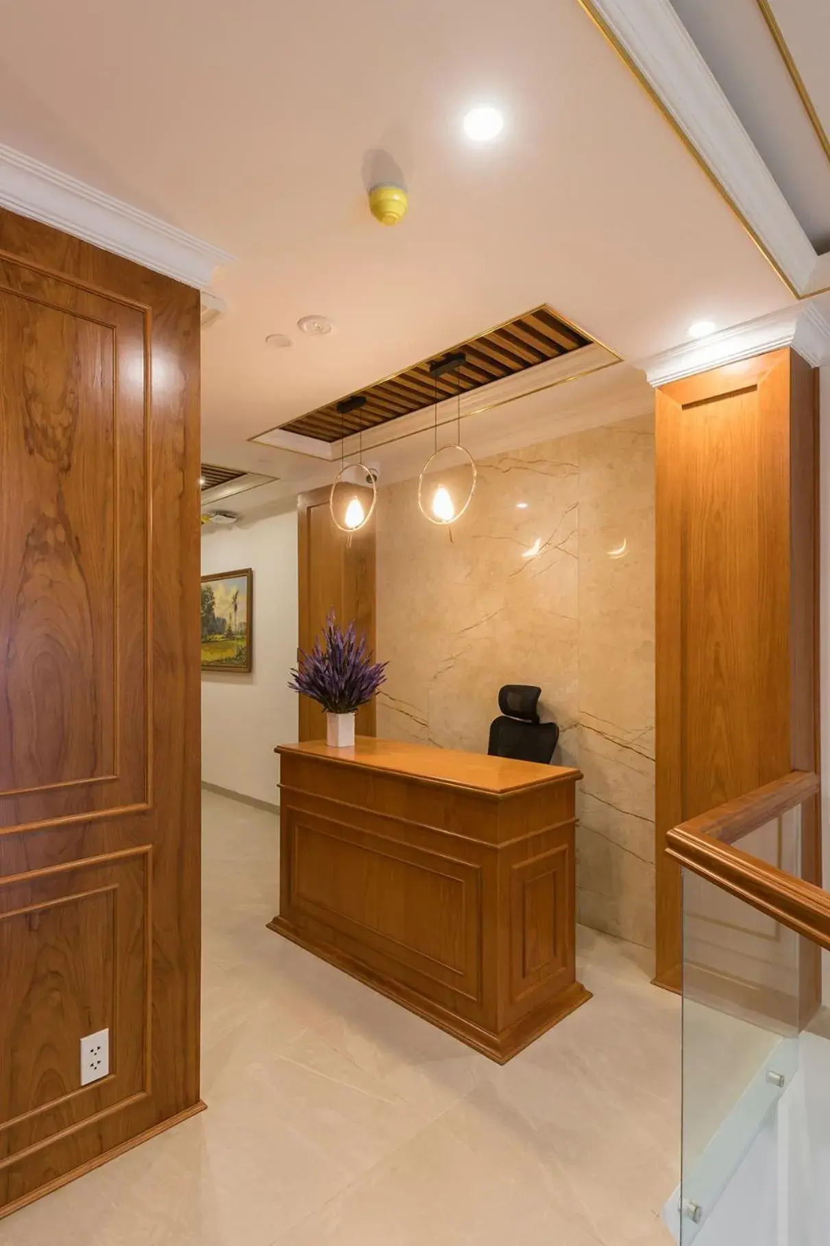 Woody House Boutique Woody House Boutique