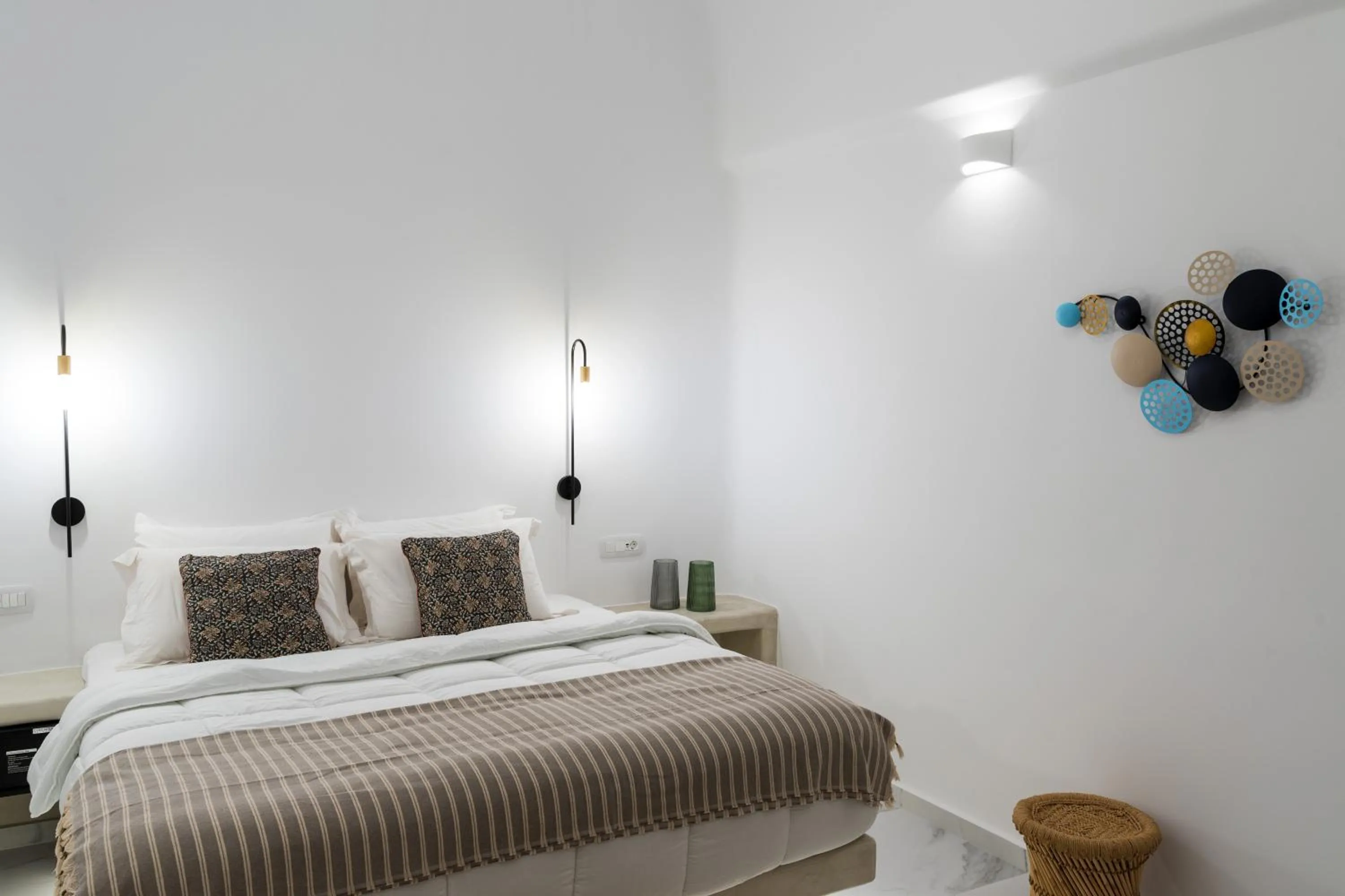 Bed in Lavadoze Luxury Suites