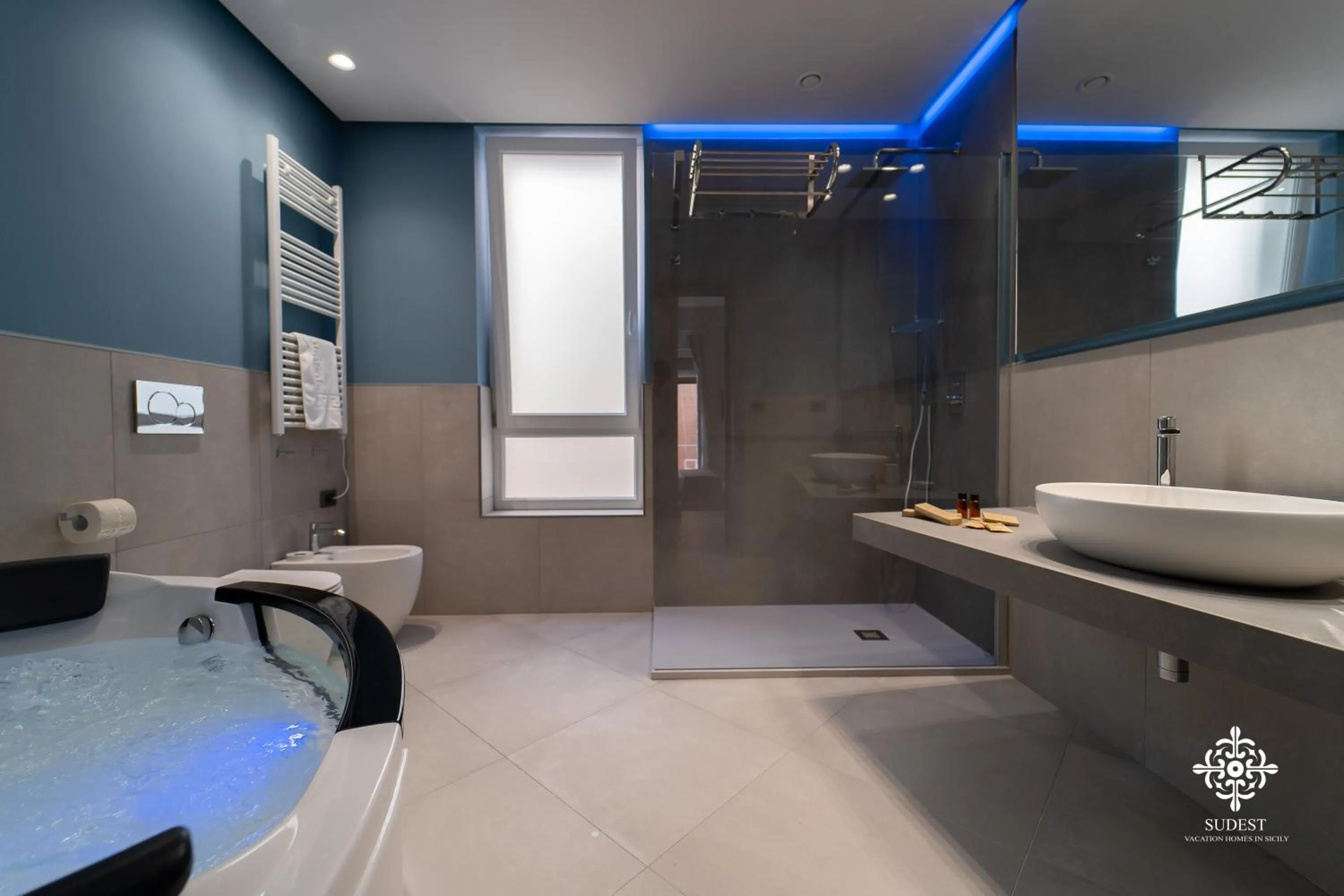 Shower in Matteotti Luxury Residence