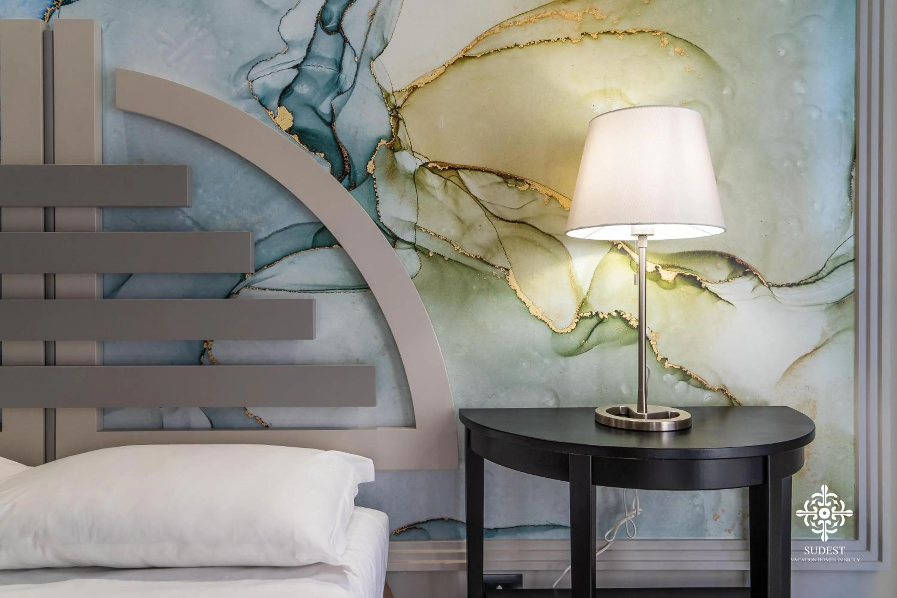 Bed in Matteotti Luxury Residence