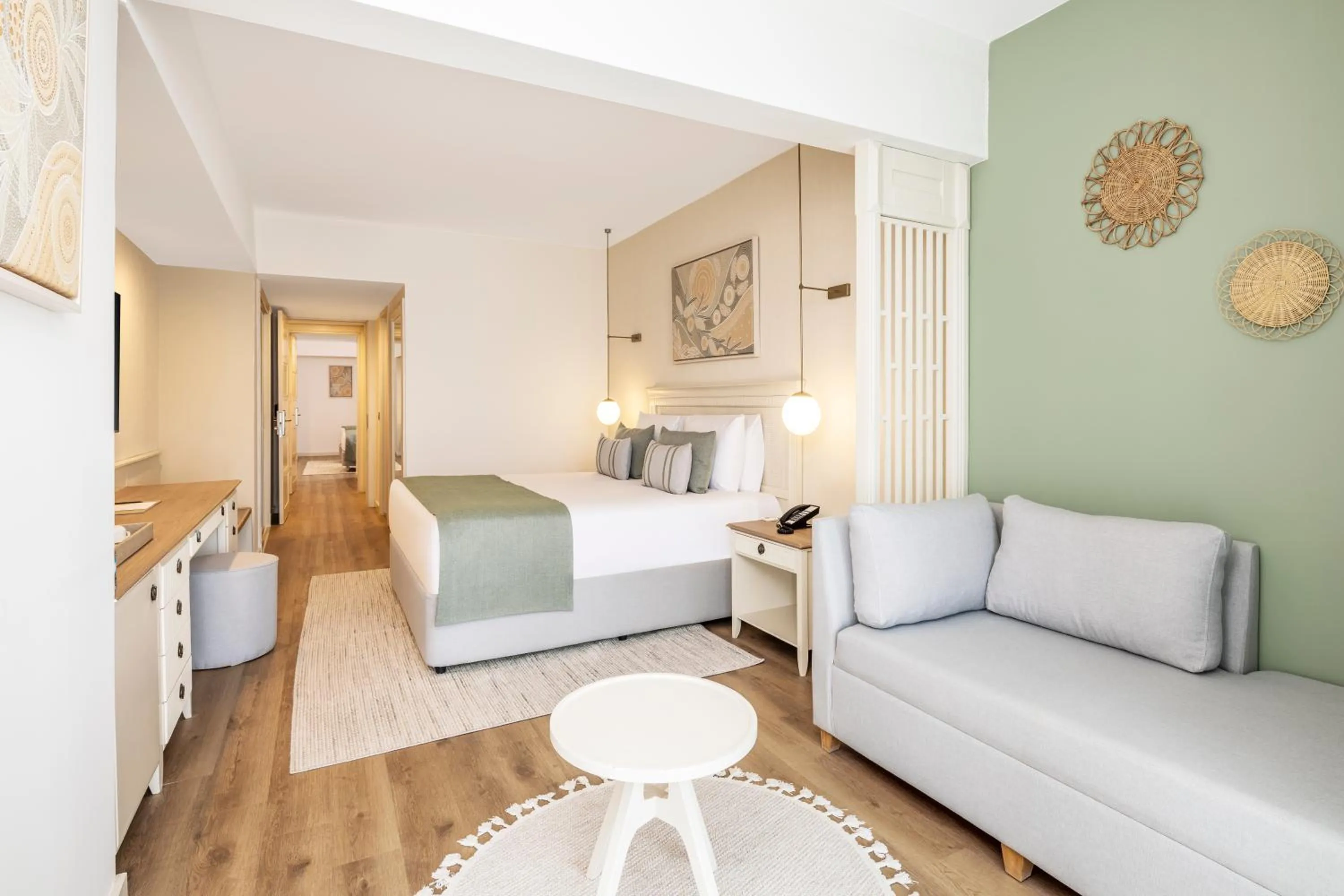 Seating area, Bed in Mirada Exclusive Bodrum