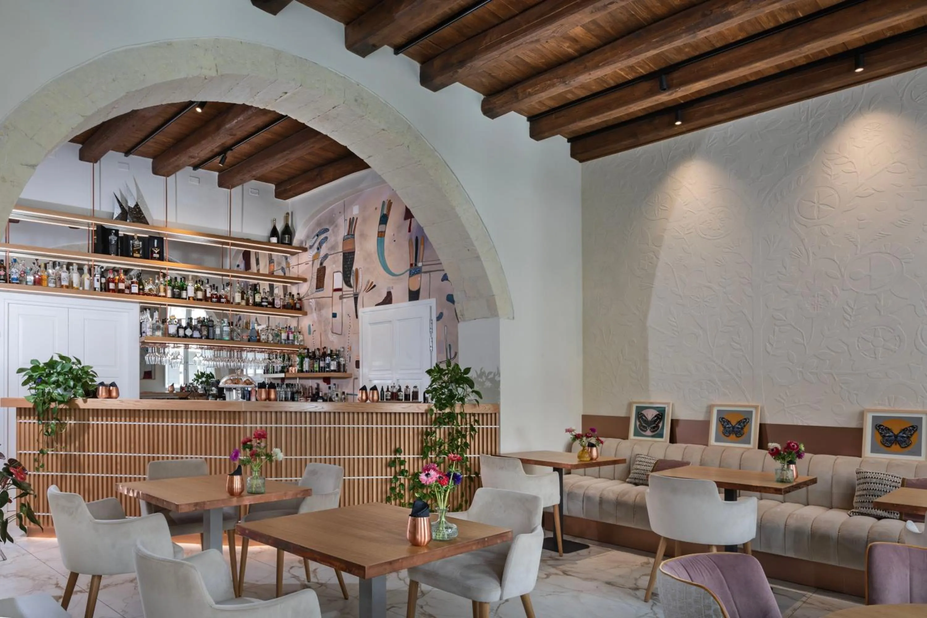 Lounge or bar in Casa Clàt - Boutique Hotel