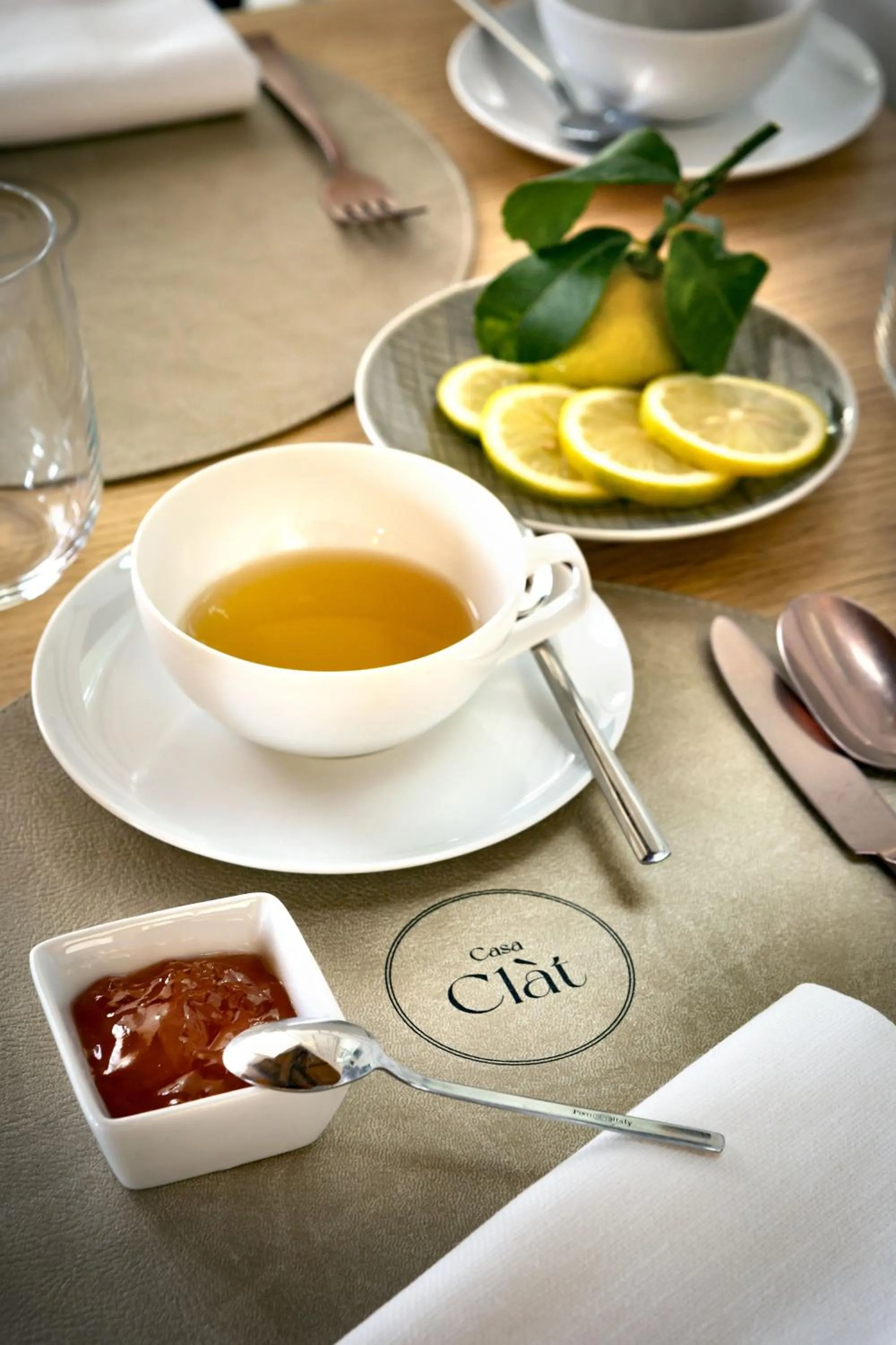 Food and drinks in Casa Clàt - Boutique Hotel