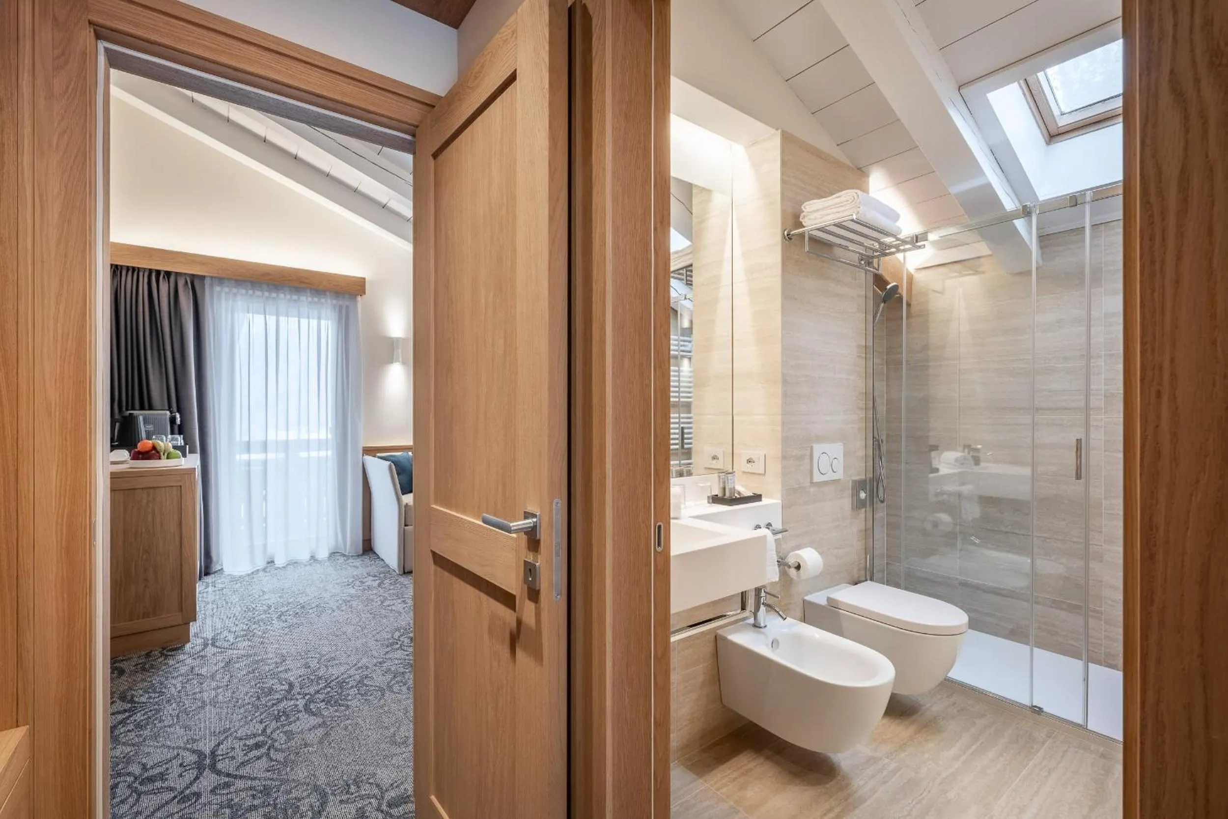 Bedroom in Hotel Lajadira & Spa