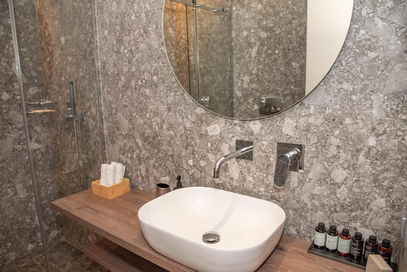 Kaiser Luxury Suites