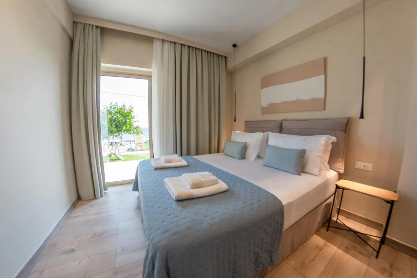 Bed in Kaiser Luxury Suites