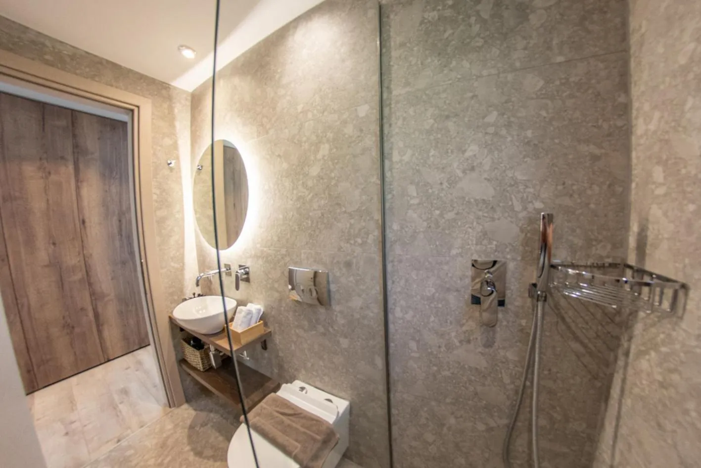 Kaiser Luxury Suites