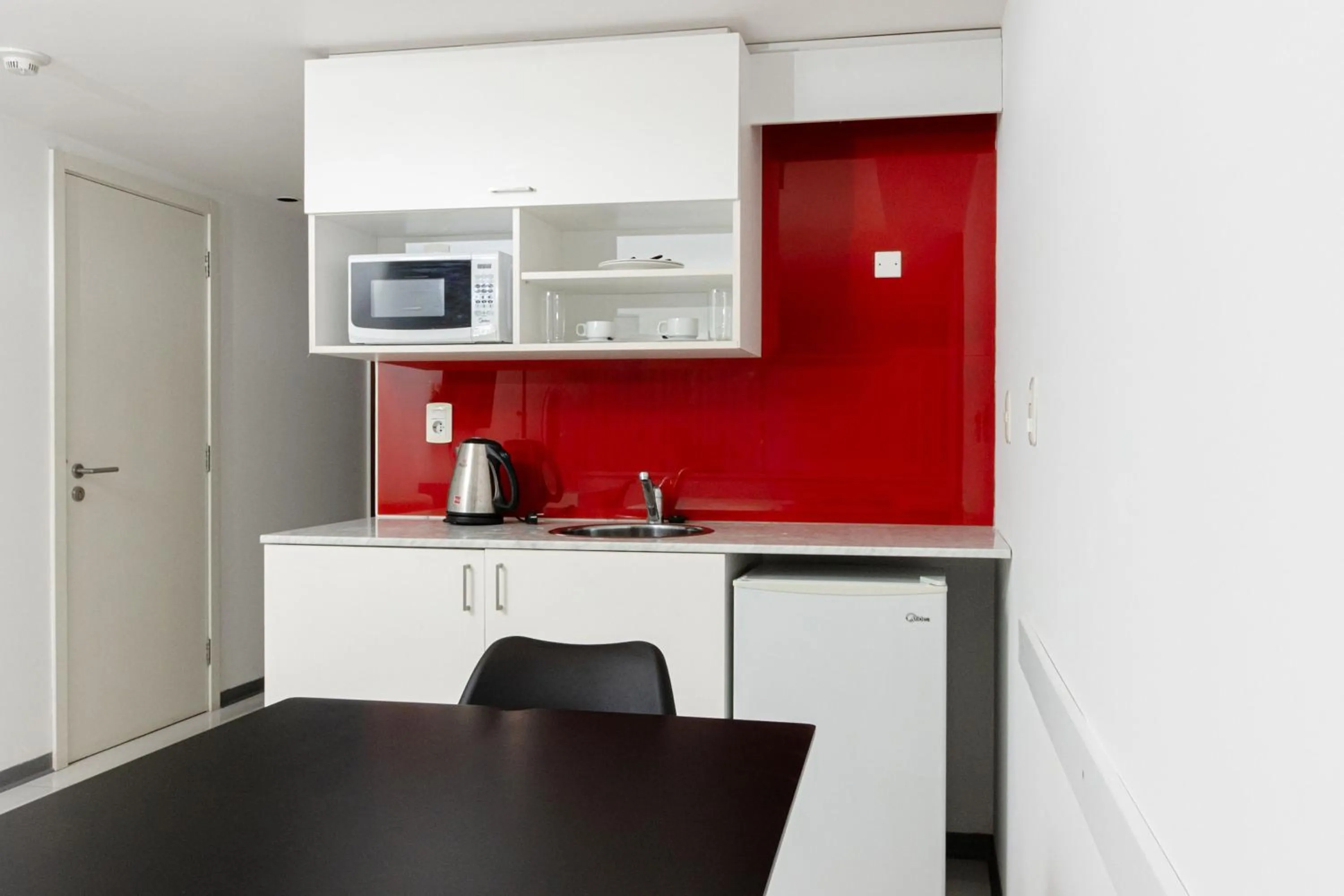 Kitchen or kitchenette in Hotel Gema Luxury Suites