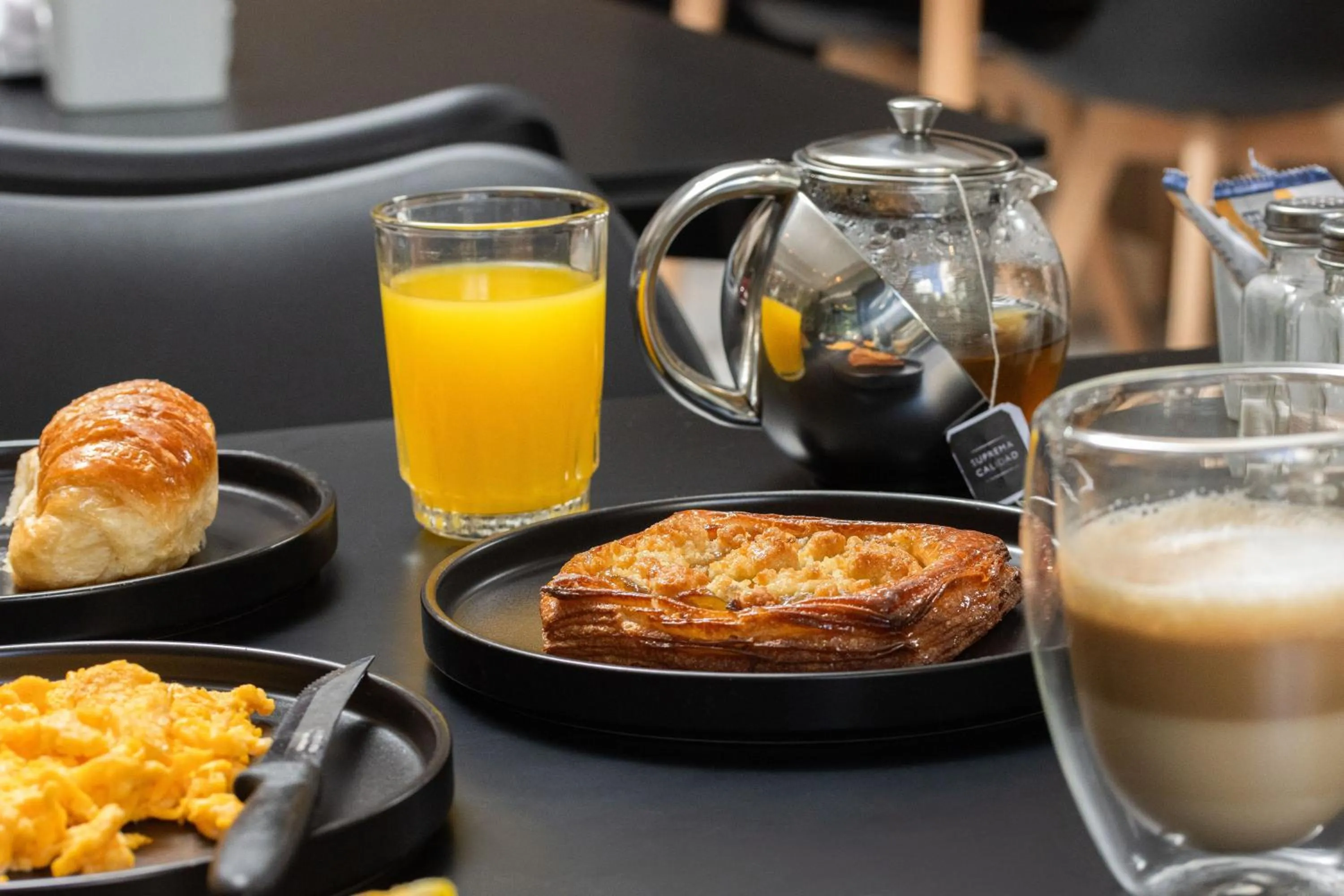 Breakfast in Hotel Gema Luxury Suites