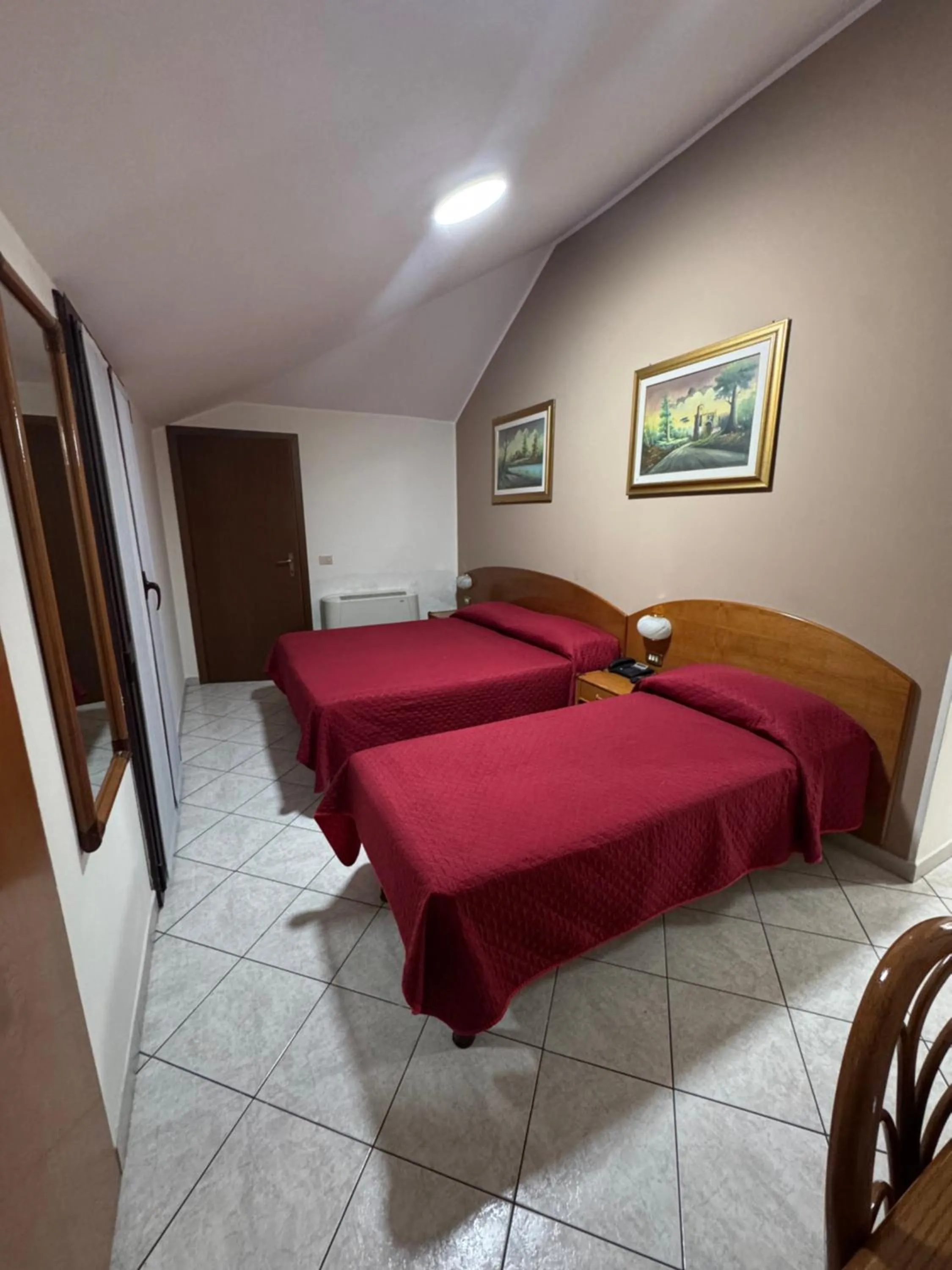 Balcony/Terrace, Bed in Hotel La Caravella