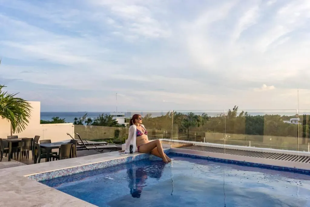 People in Luxury Studio in Playa del Carmen