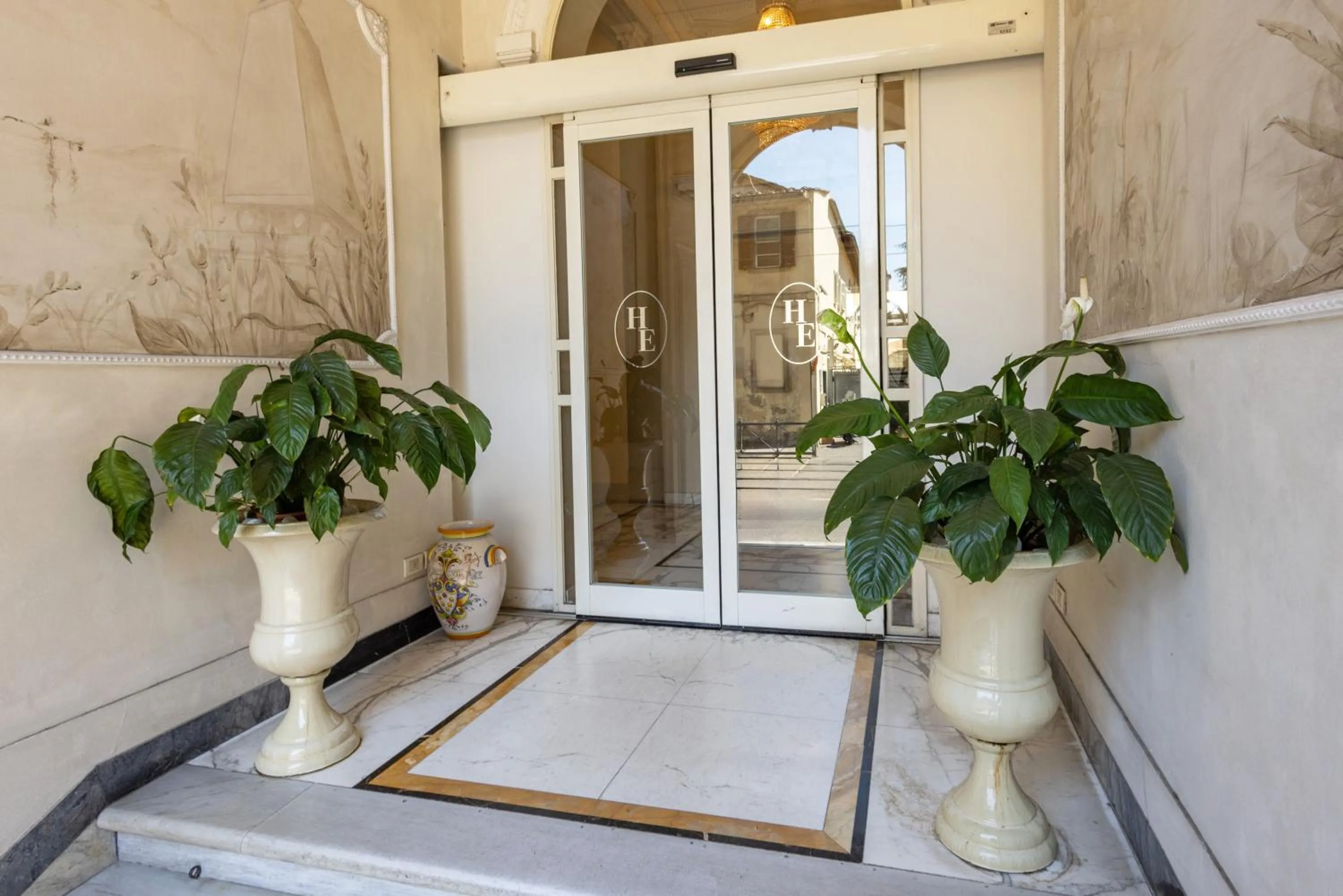 Property building in Hotel Embassy