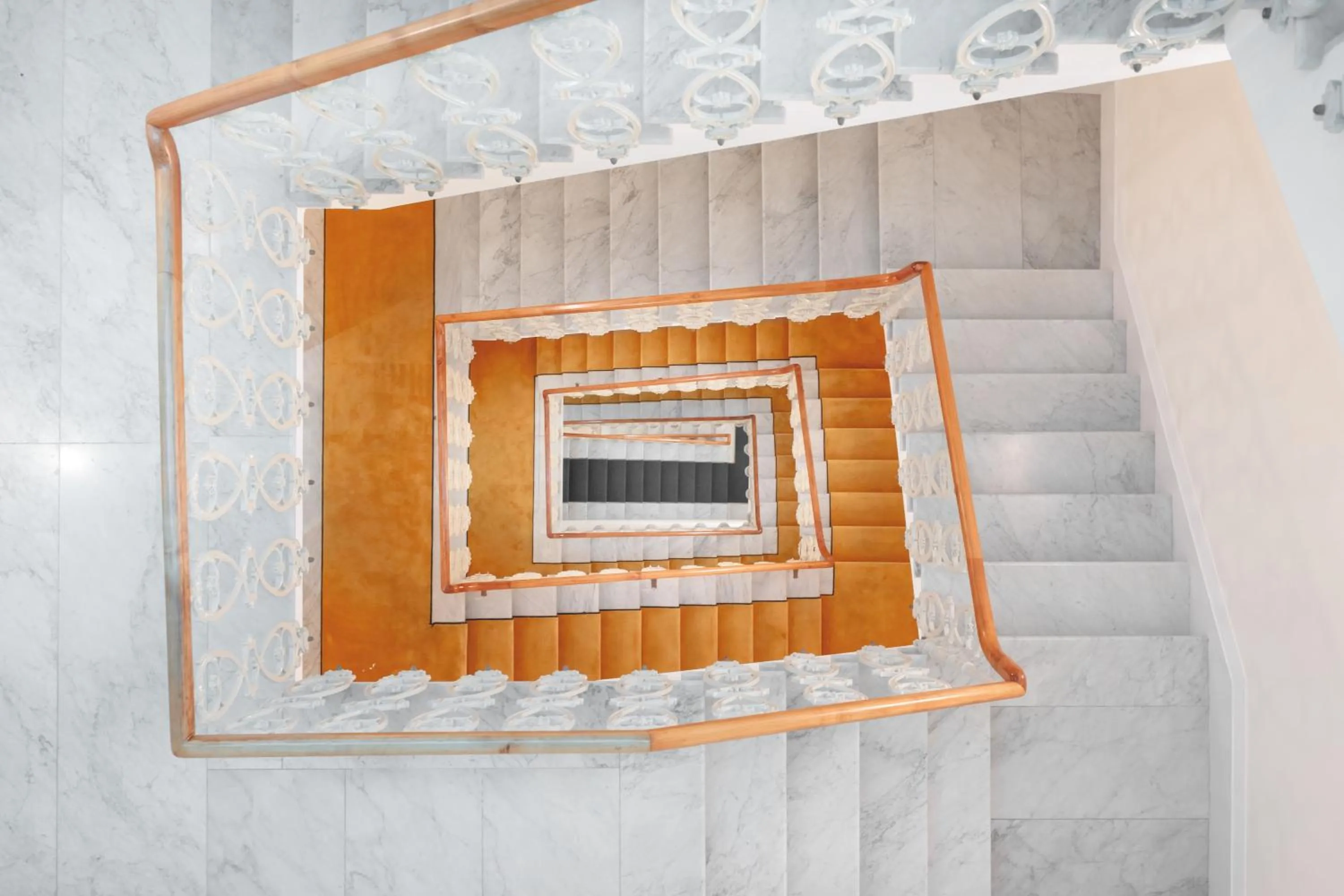 locker in Hotel Embassy