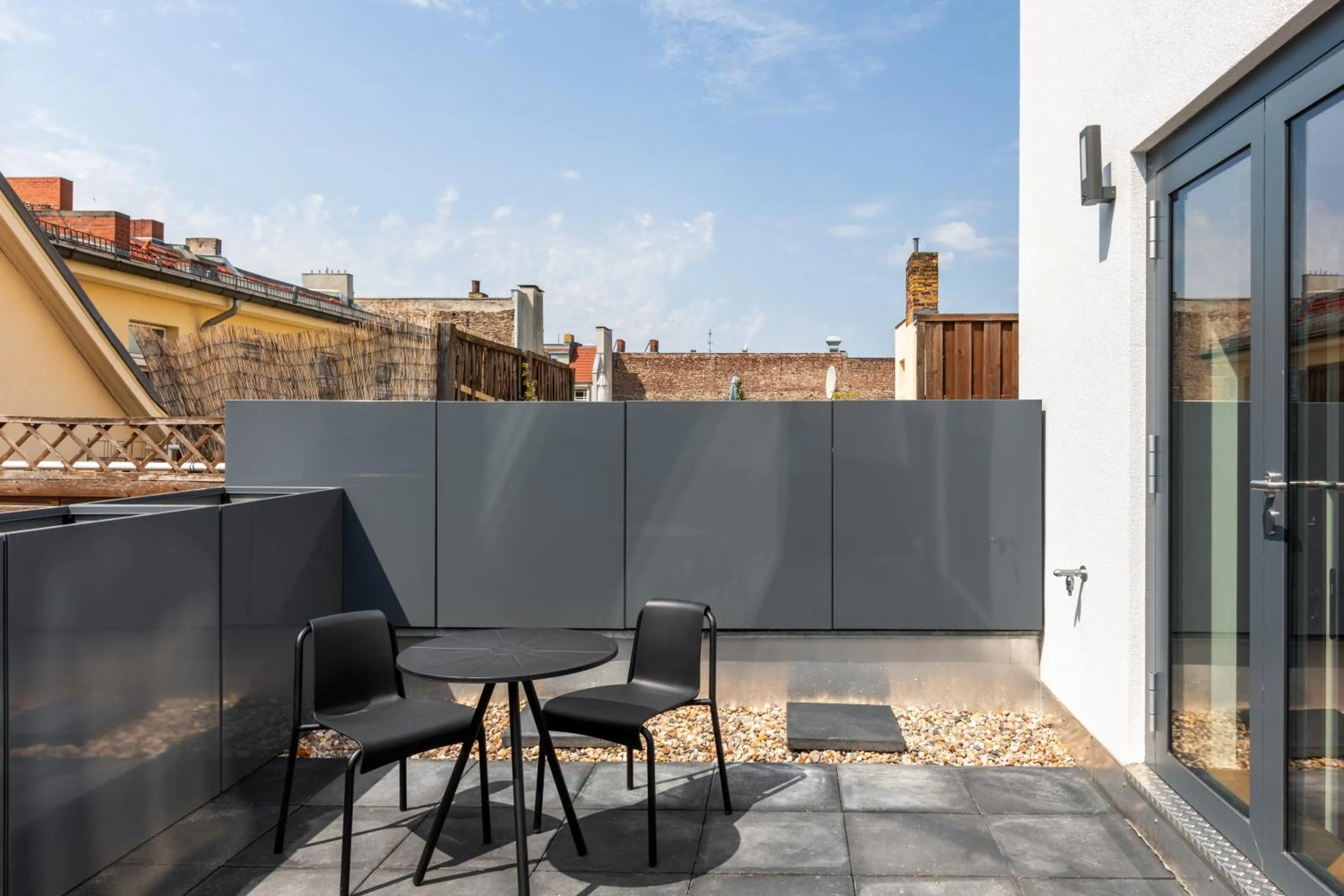 Patio in Numa Berlin Savi