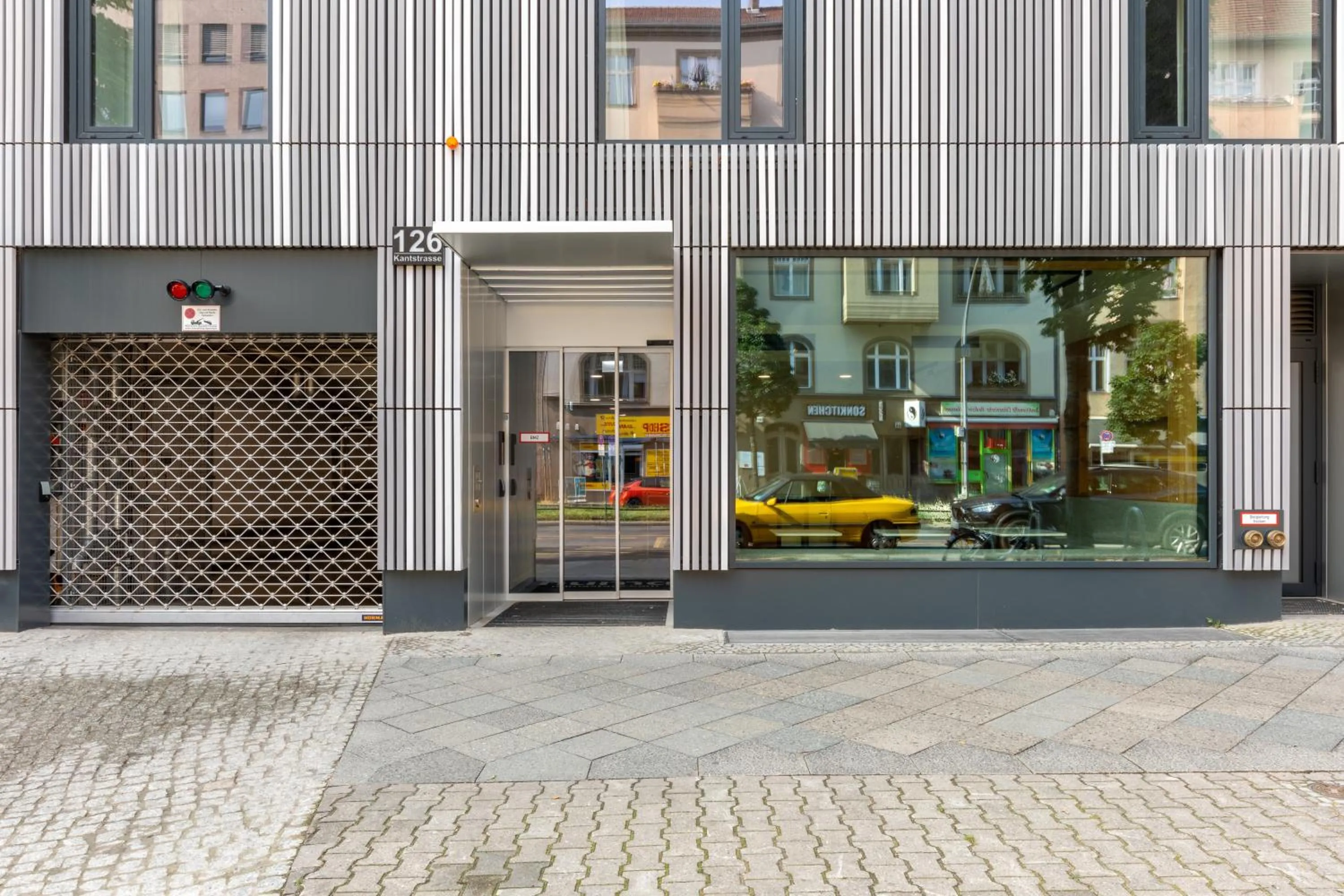 Property building in Numa Berlin Savi