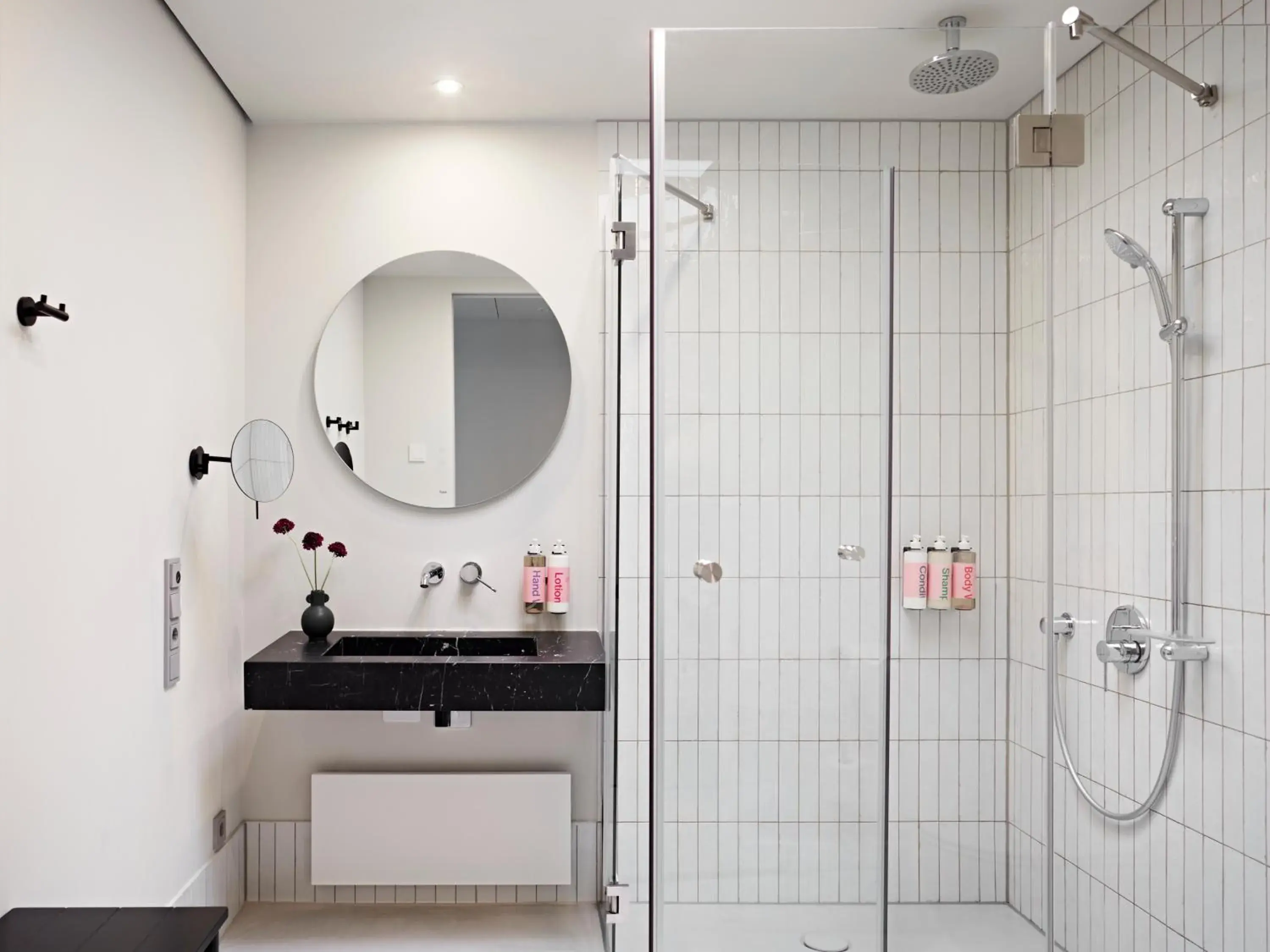 Large Studio with Kitchenette - Accessible in Numa Berlin Savi Large Studio with Kitchenette - Accessible in Numa Berlin Savi