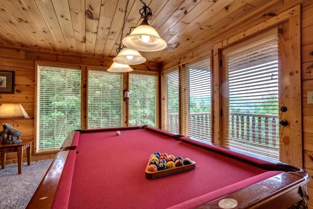 Absolutely Perfect Cabin by Staycating