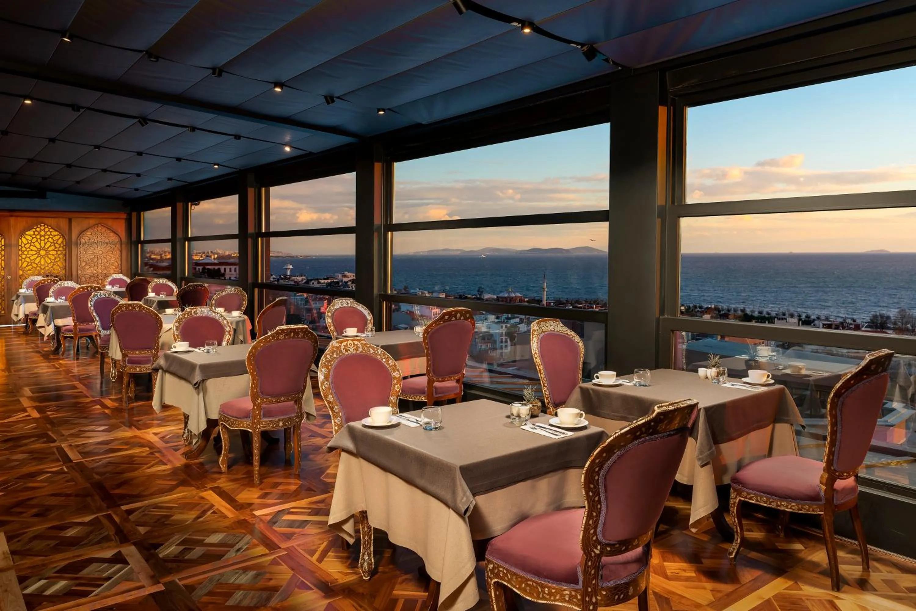 Restaurant/places to eat in AJWA Sultanahmet - Preferred Hotels LVX Collection