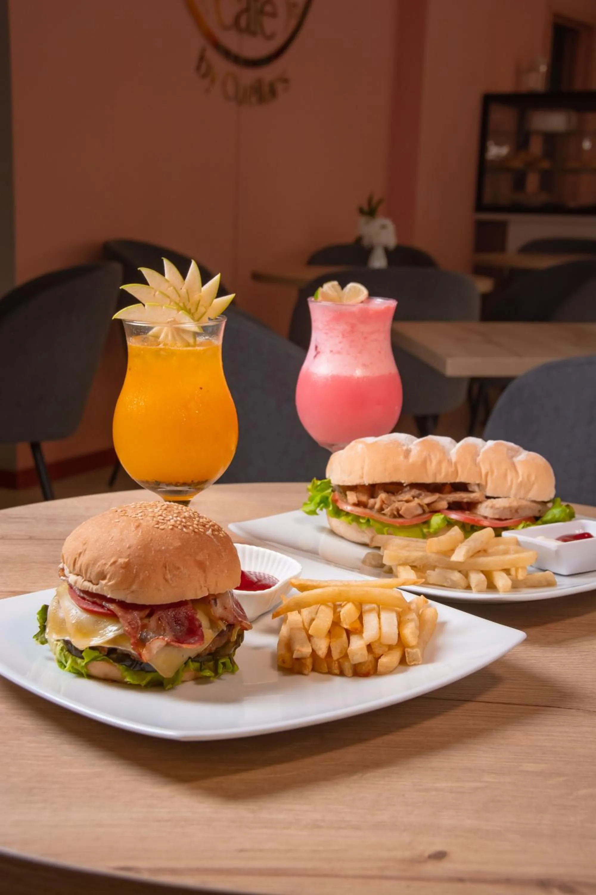 Restaurant/places to eat in Hotel Cuellars