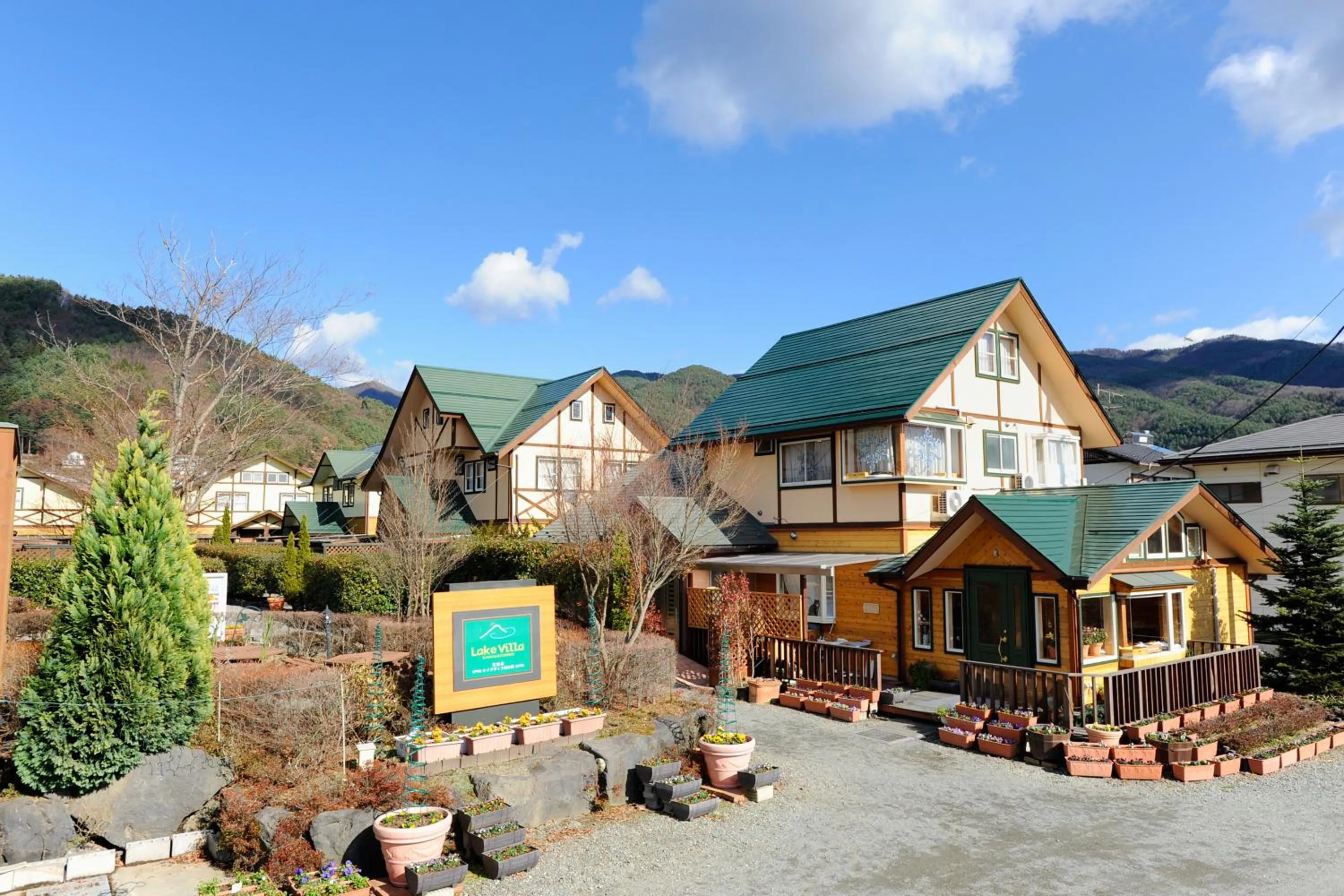 Property building in Lake Villa Kawaguchiko