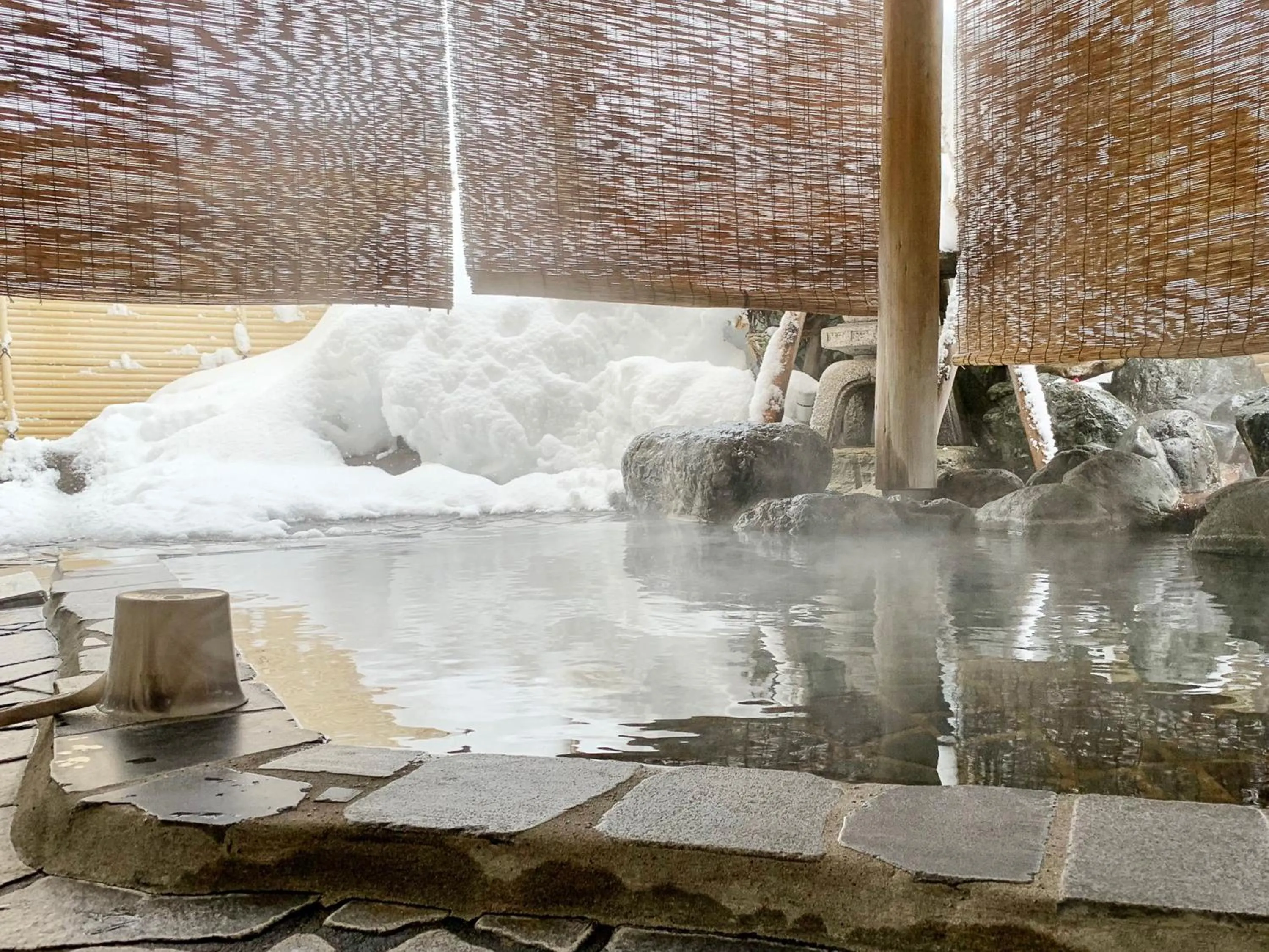 Hot Spring Bath in Yuzawa New Otani