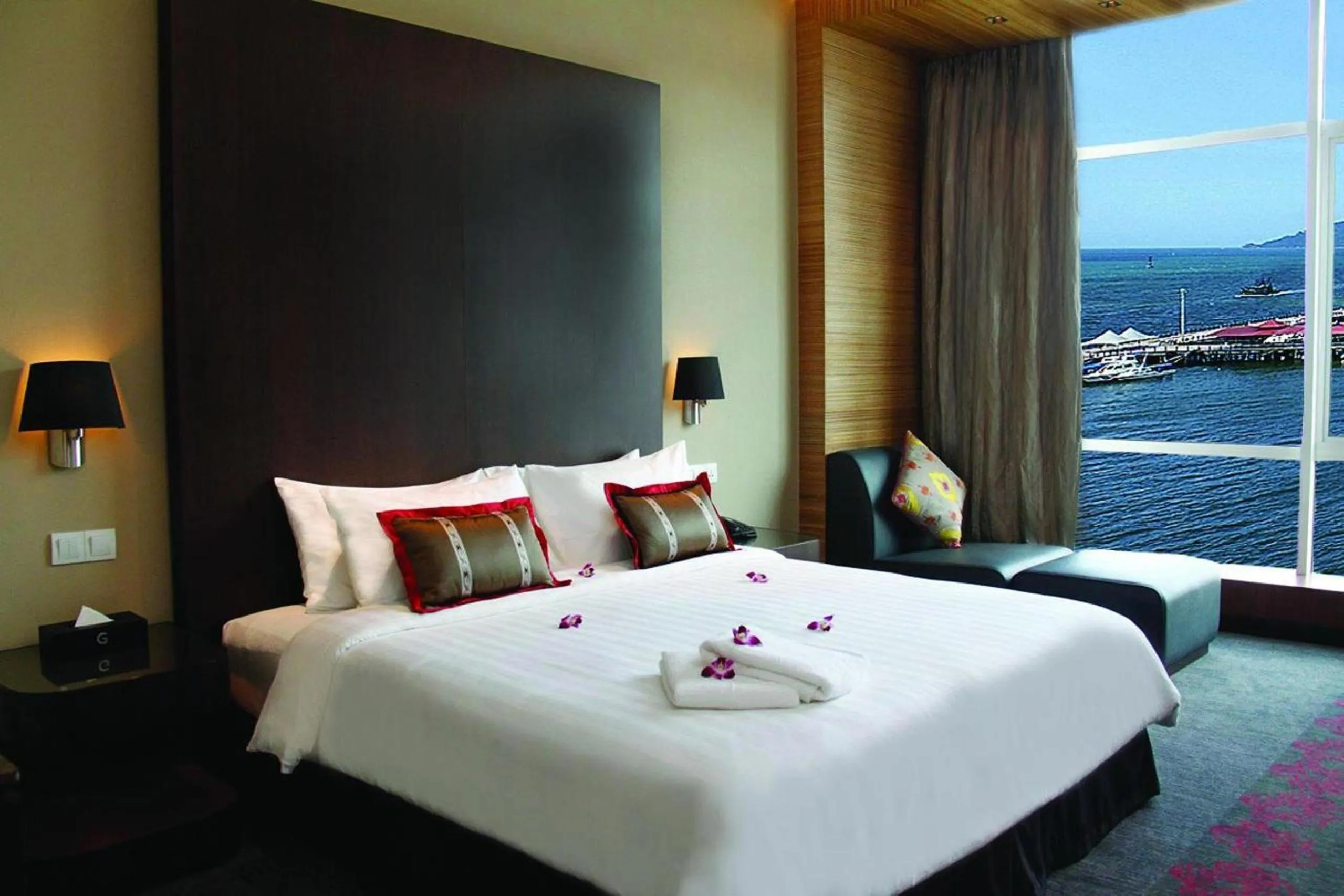 Bedroom, Bed in Grandis Hotels and Resorts