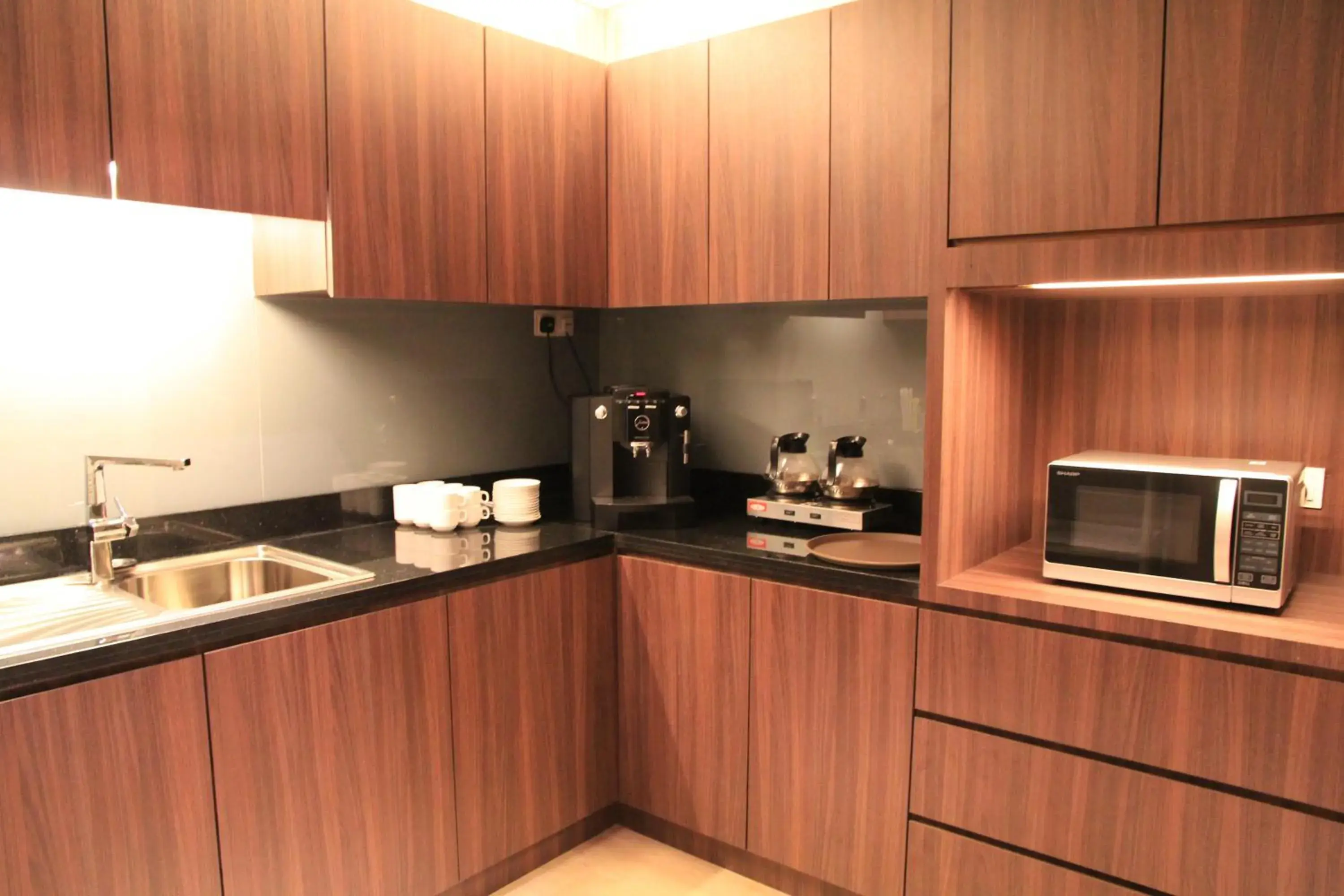 Kitchen or kitchenette, Kitchen/Kitchenette in Hotel Grandis