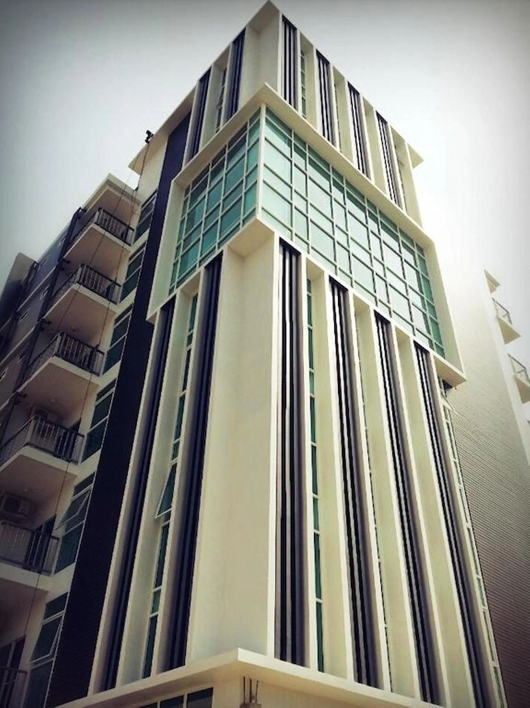 Bird's eye view in Wealth 30th