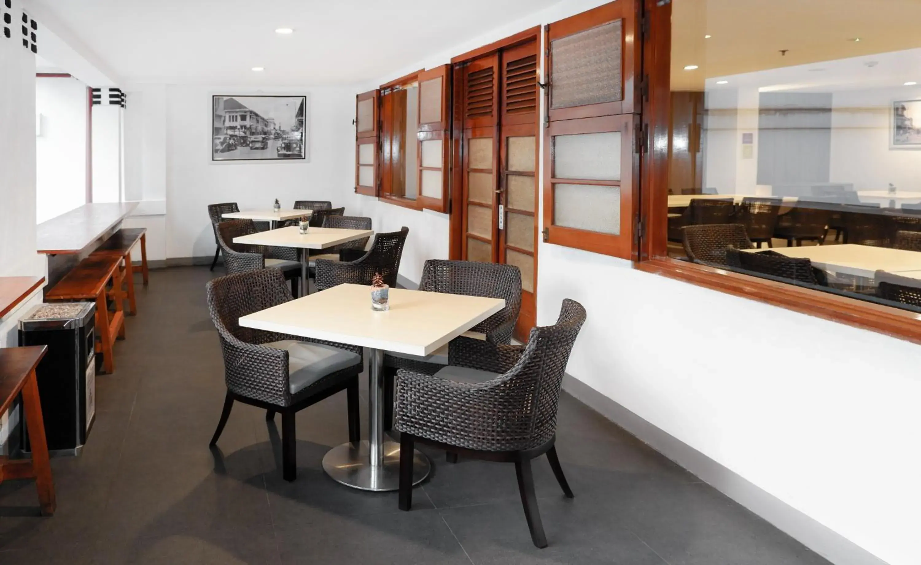 Restaurant/places to eat in KIMAYA Braga Bandung by HARRIS Restaurant/places to eat in KIMAYA Braga Bandung by HARRIS