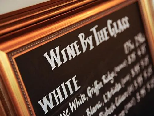 Lounge or bar in The Lamb at Angmering