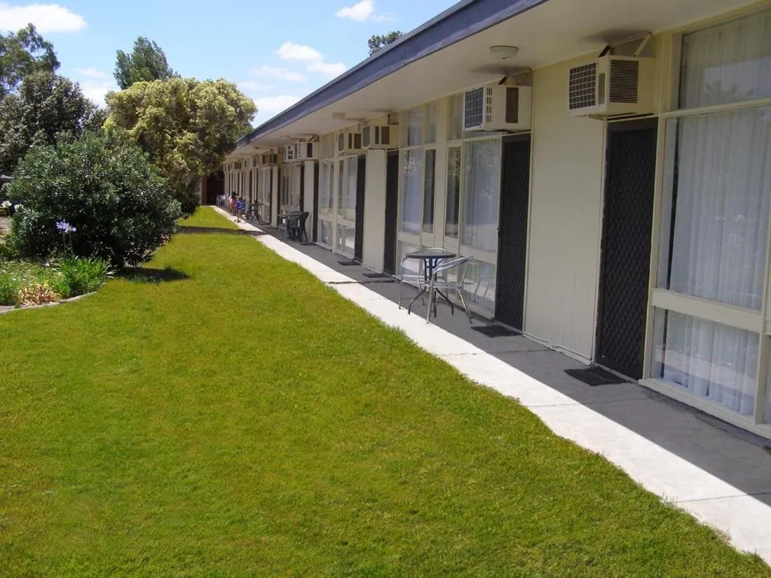 Facade/entrance in Kingston Lobster Motel
