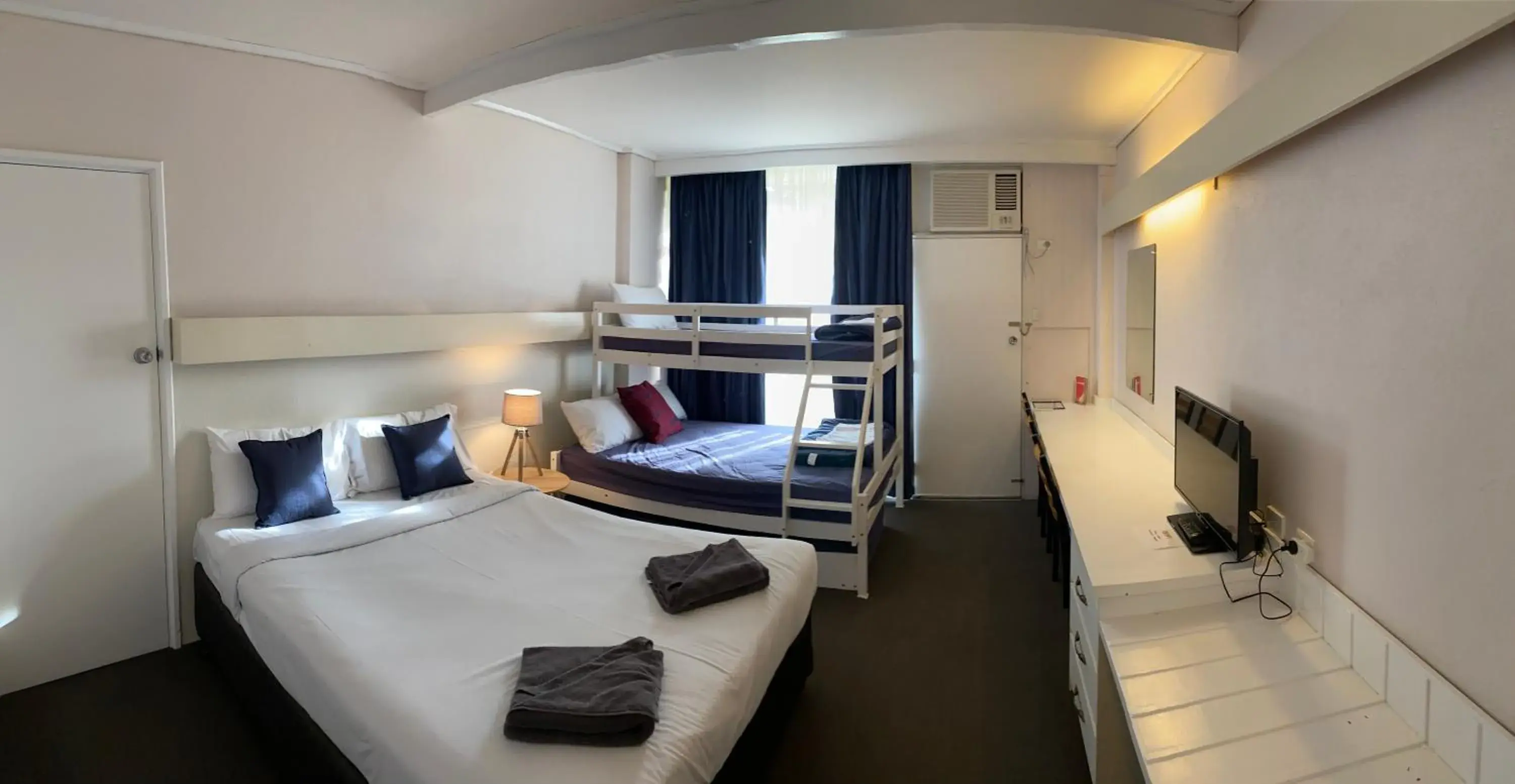 Family Room in Kingston Lobster Motel Family Room in Kingston Lobster Motel