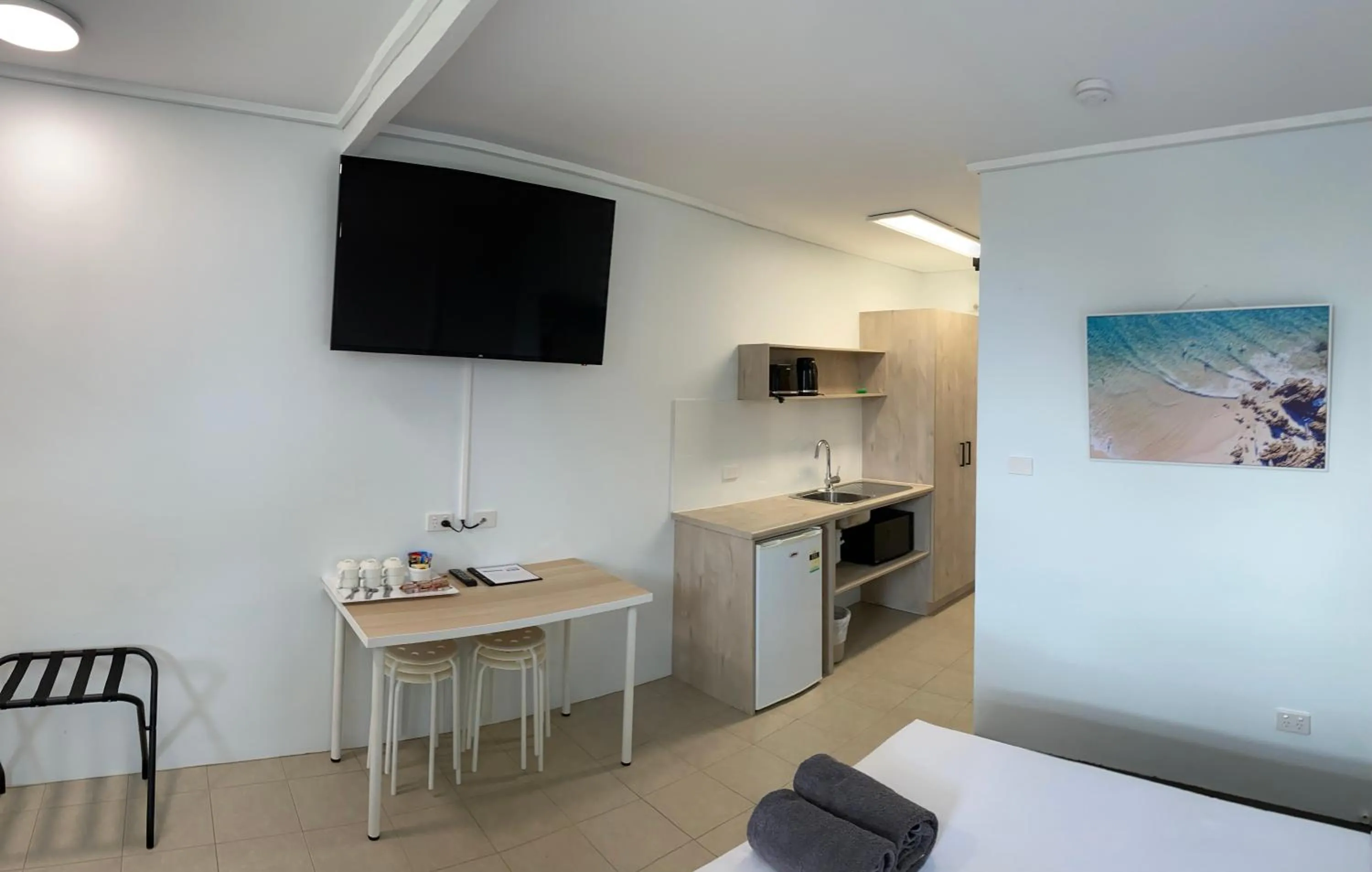 Bed in Kingston Lobster Motel