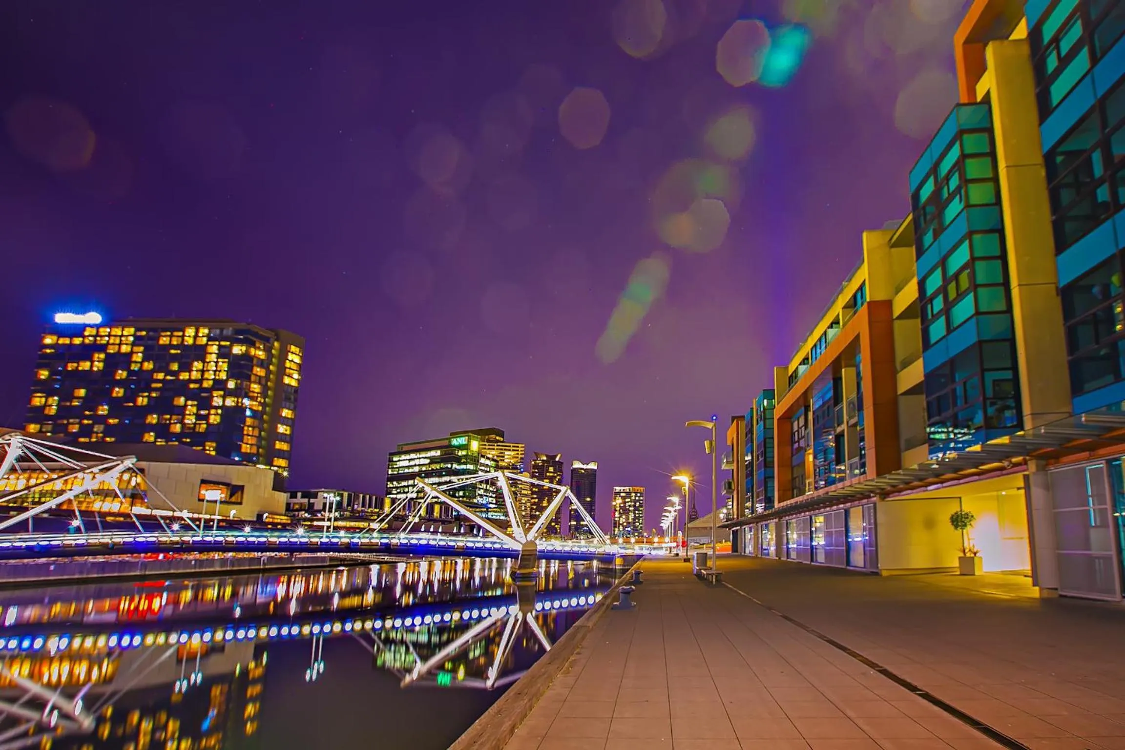 Facade/entrance in Melbourne Holiday Apartments Flinders Wharf