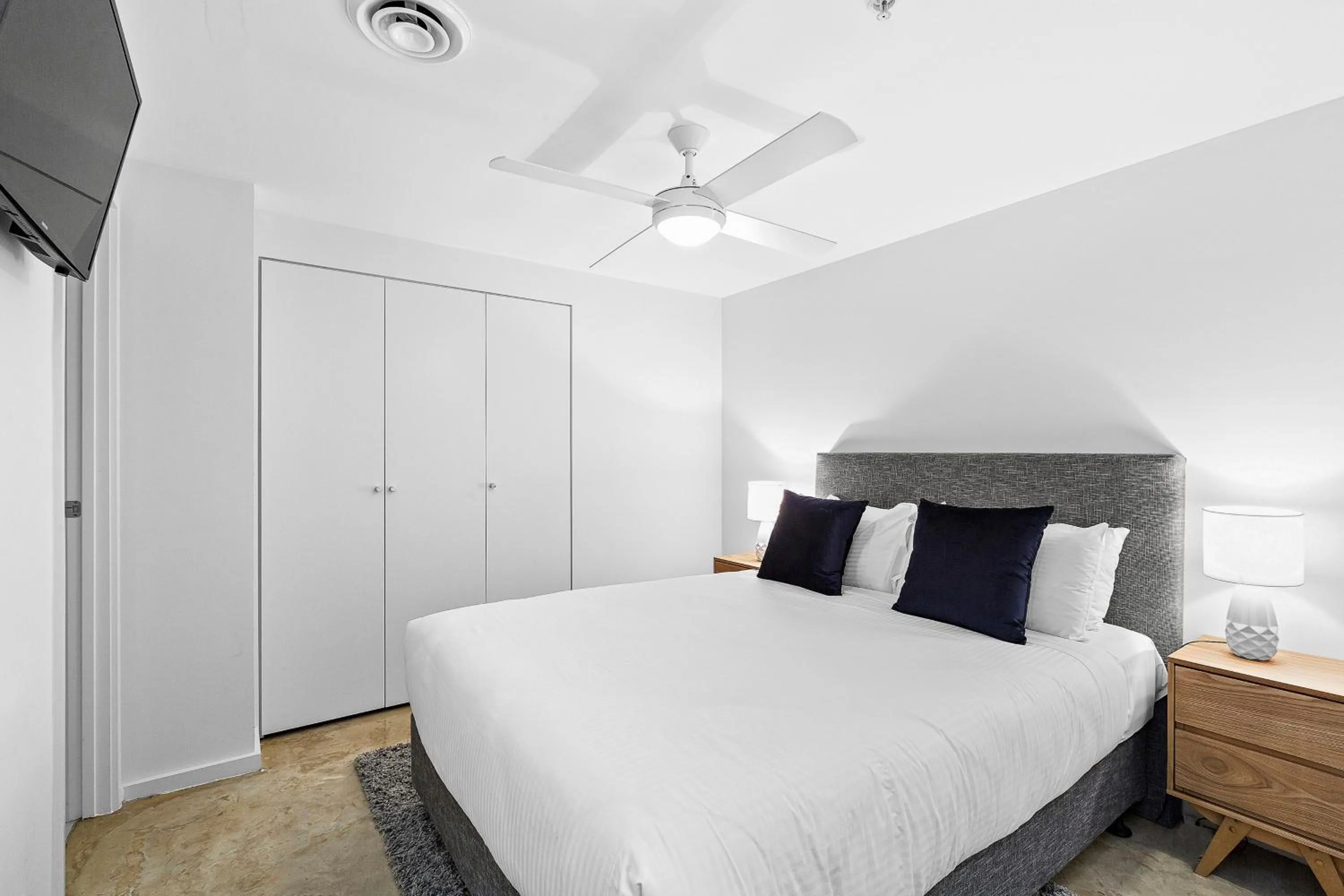 Bed in Melbourne Holiday Apartments Flinders Wharf