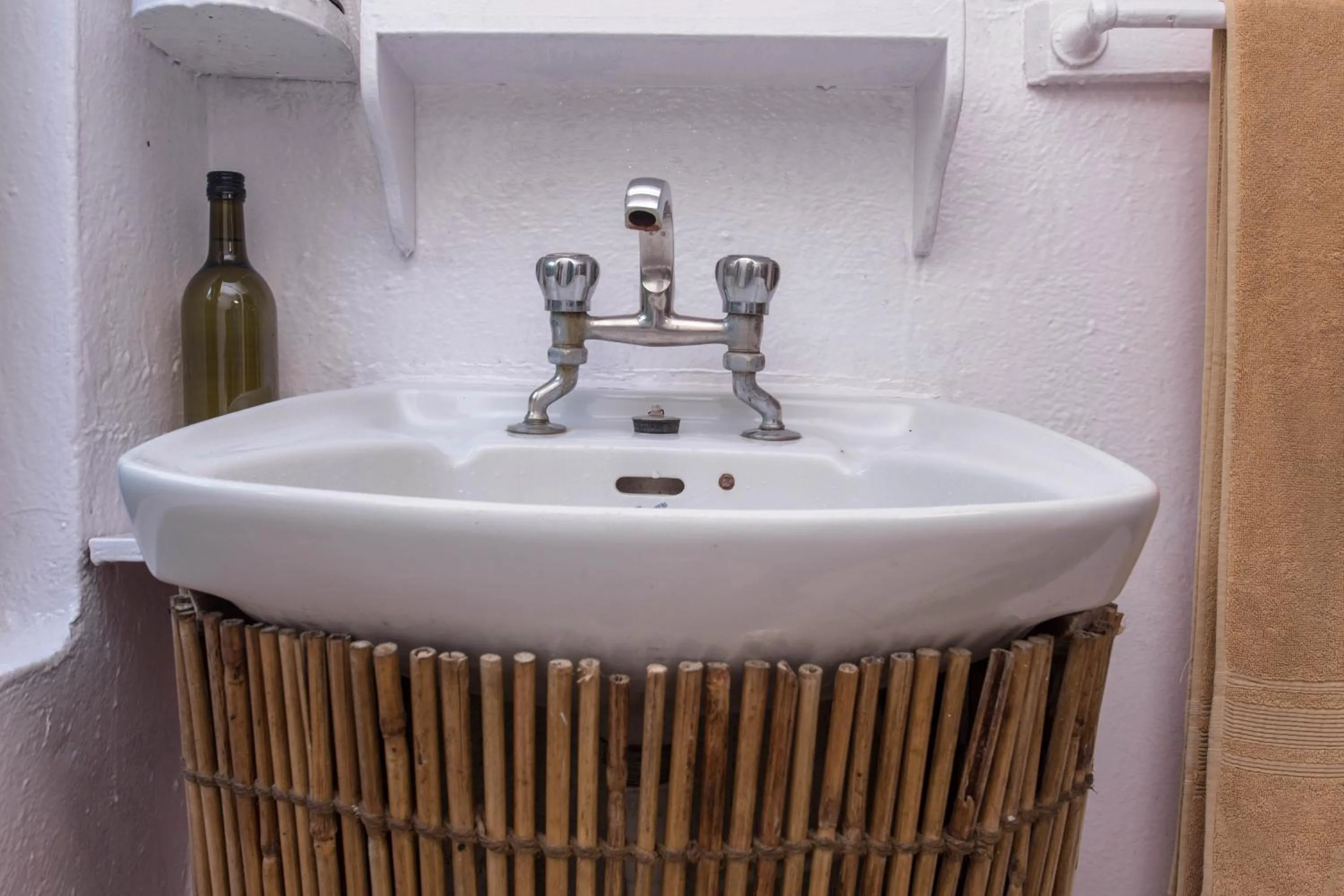 Bathroom in Tiger Tops Tharu Lodge