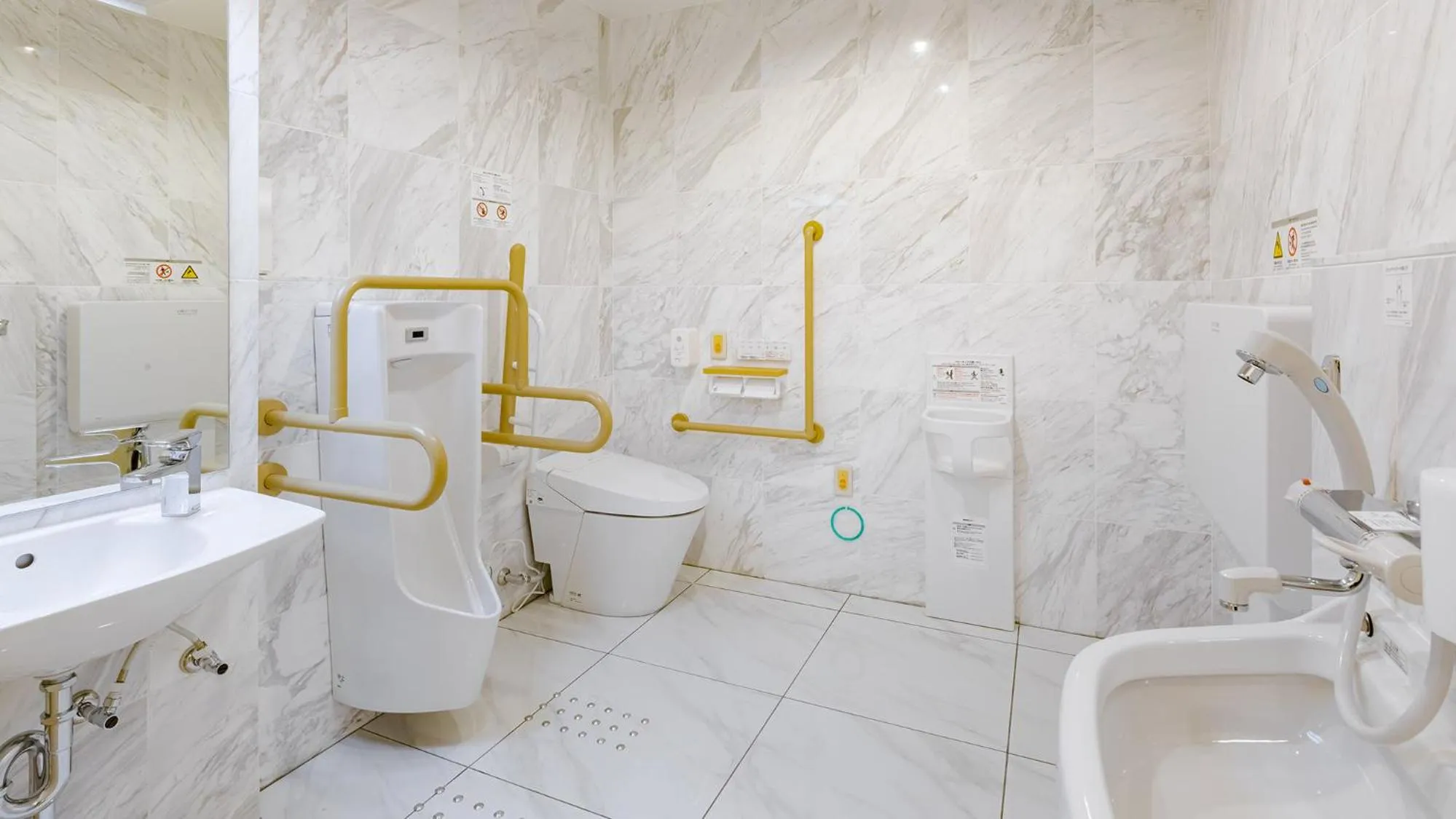 Toilet in Toyoko Inn Kyoto Nijojo Minami