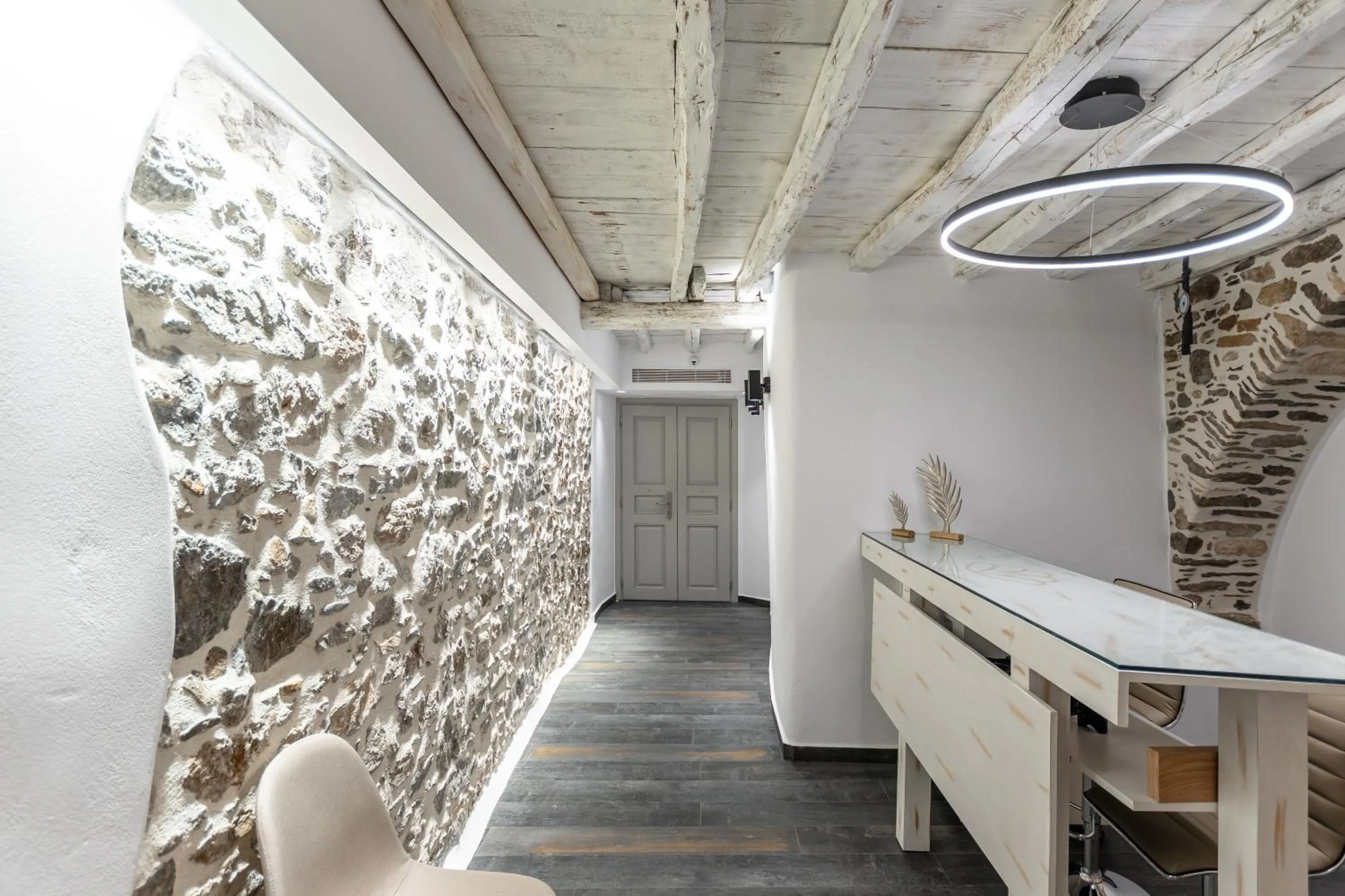 Property building in Mariet Naxos Elegant Suites