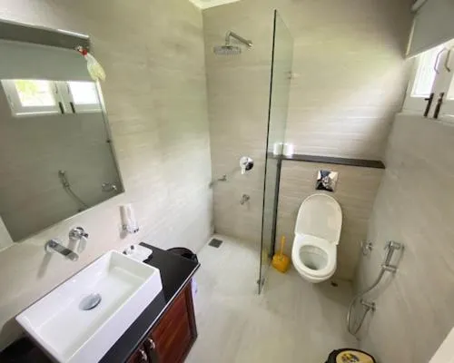 Bathroom in HOTEL METROPOLIS SRINAGAR
