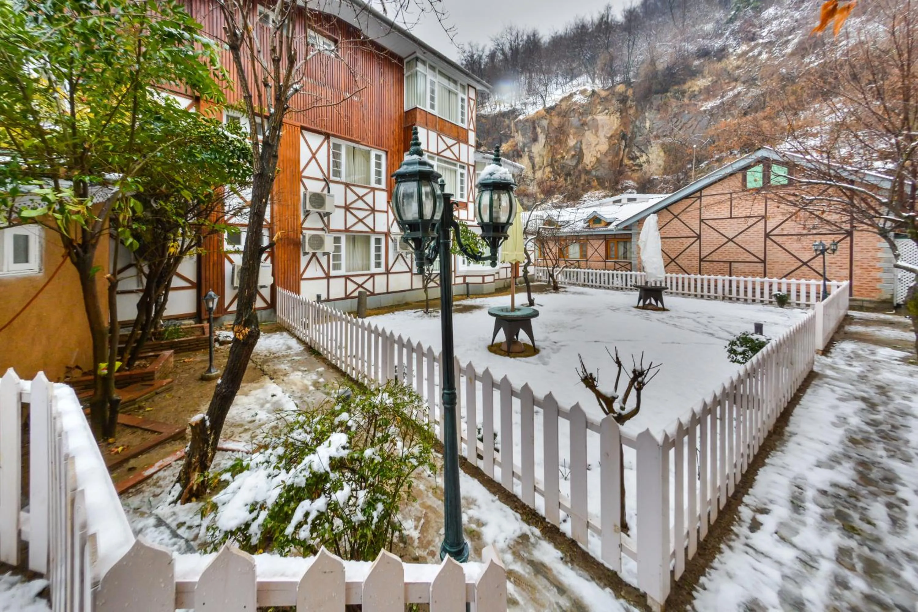 Property building in HOTEL METROPOLIS SRINAGAR