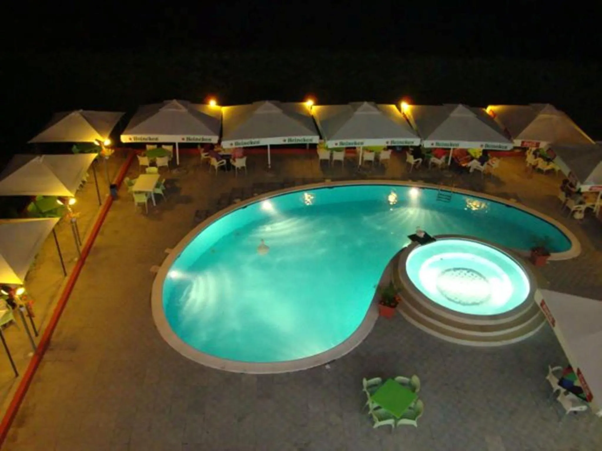 Swimming pool in Hotel Colombo Elbasan