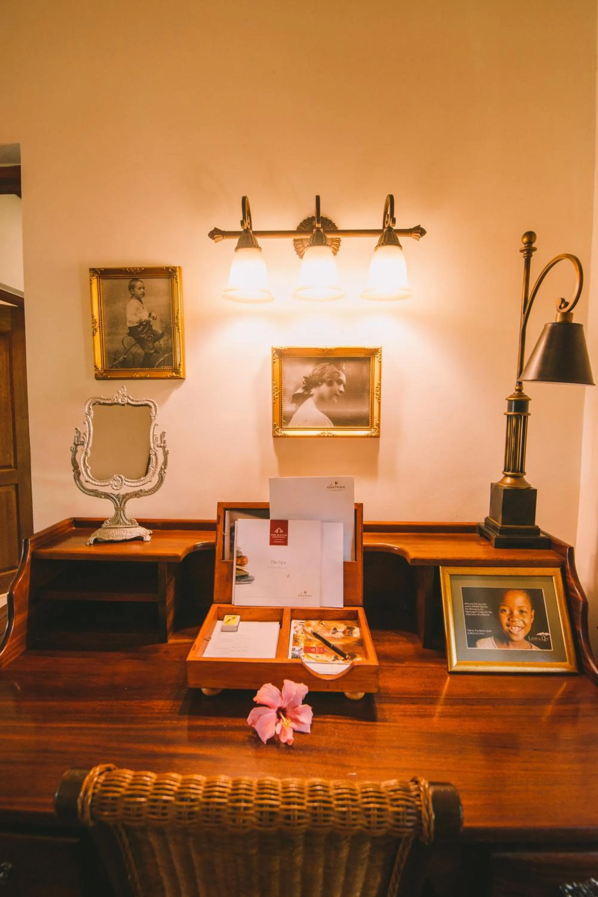 Living room in The Manor at Ngorongoro