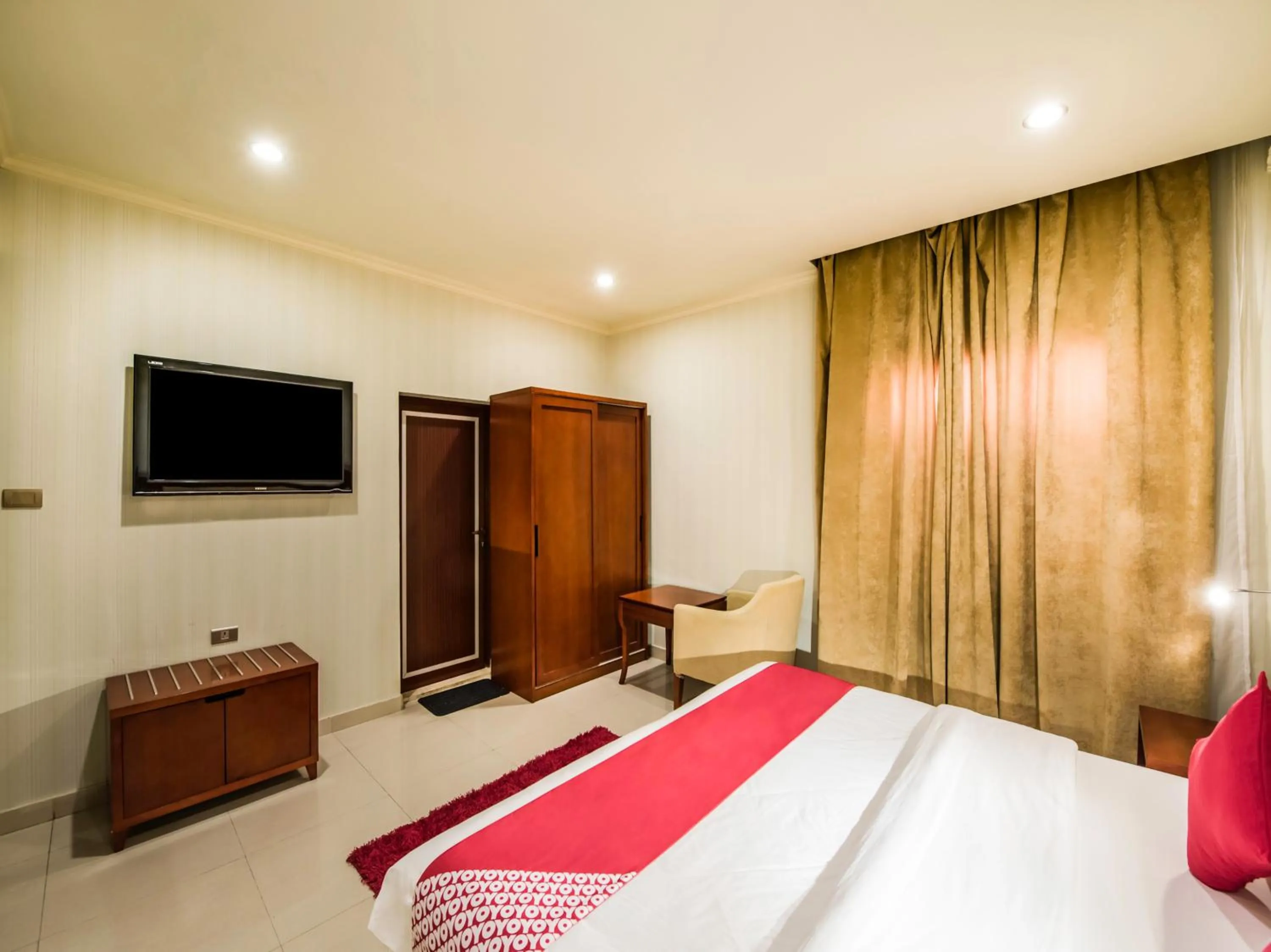 Bedroom, Bed in Villa Park