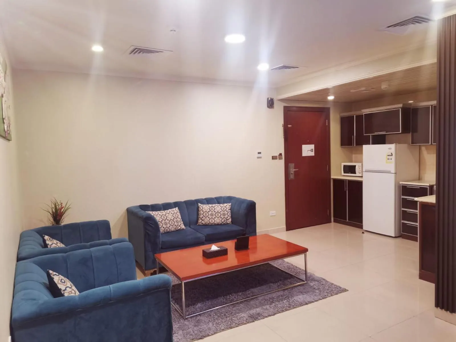 Kitchen or kitchenette in Villa Park