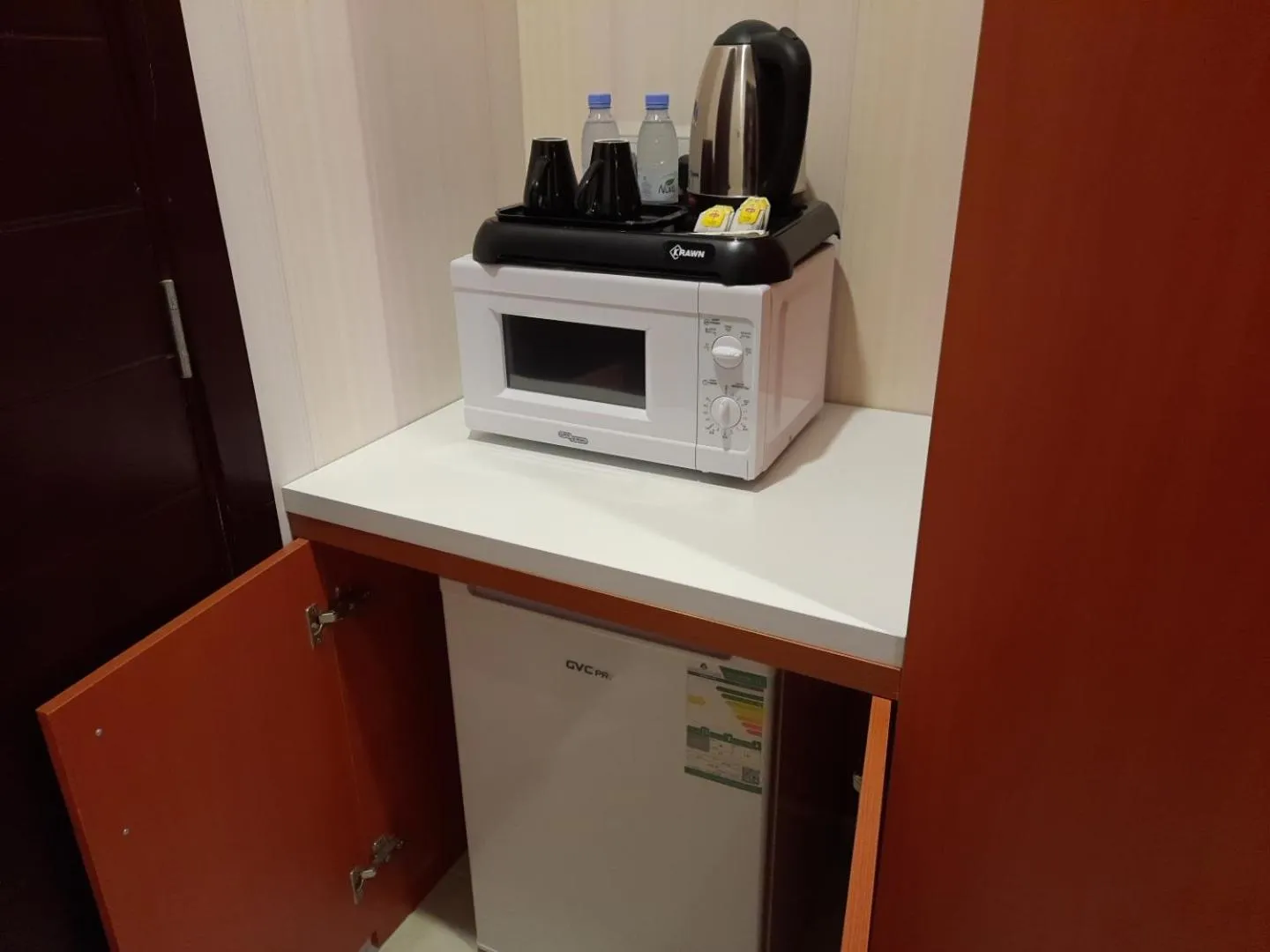 Coffee/tea facilities in Villa Park