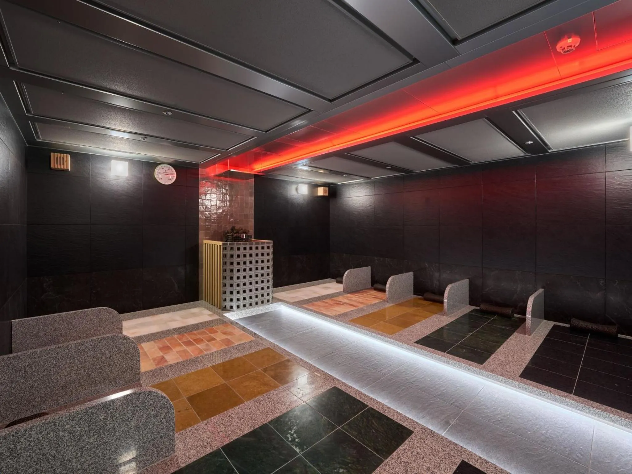 Spa and wellness centre/facilities in Villa Fontaine Grand Osaka Umeda