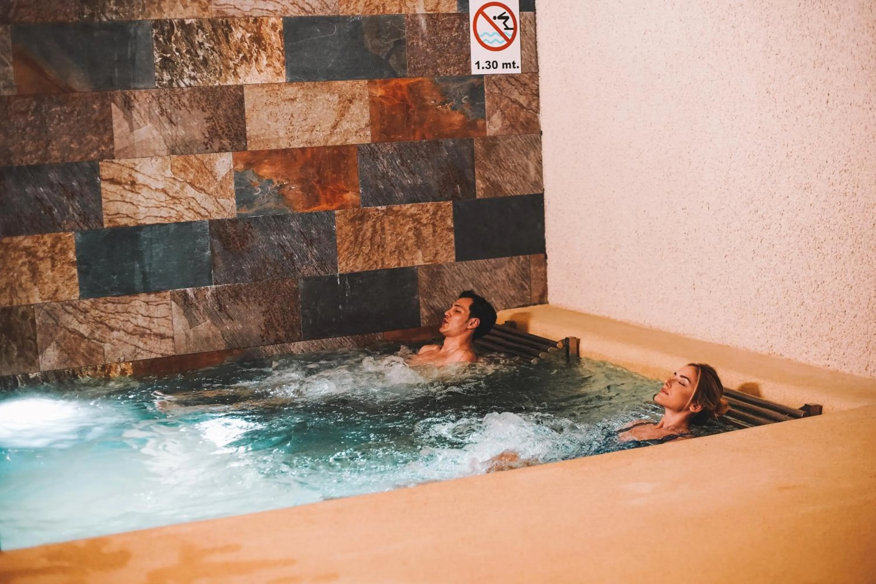 Spa and wellness centre/facilities in Almira Hotel Thermal Spa & Convention Center